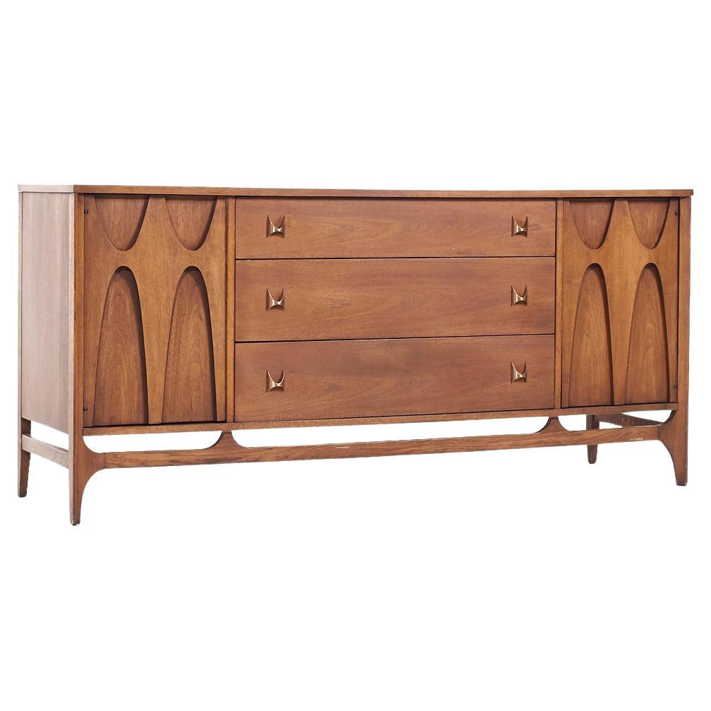 MidCentury Modern Broyhill Brasilia Buffet with Detachable China Hutch