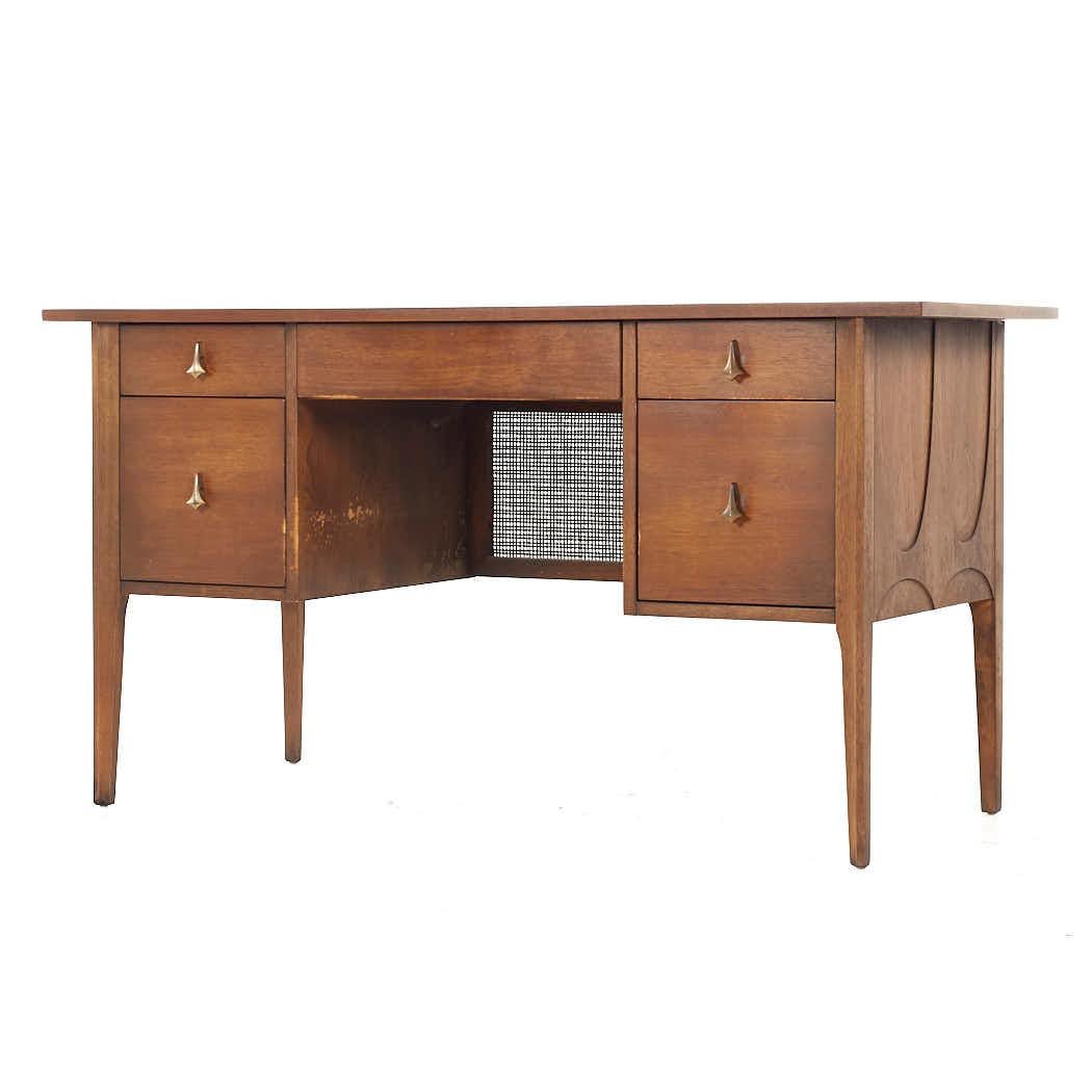 broyhill sculptra desk