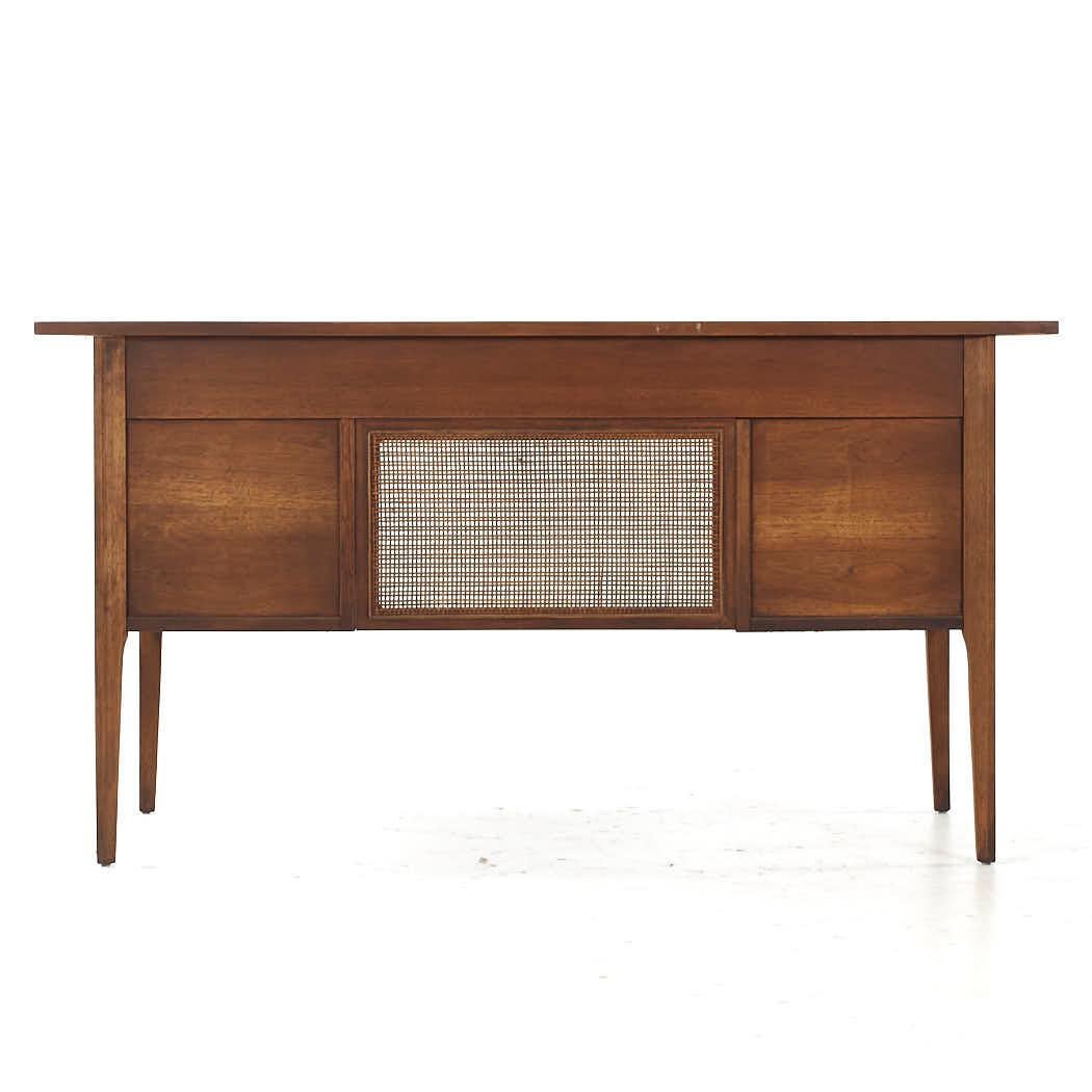 broyhill brasilia desk