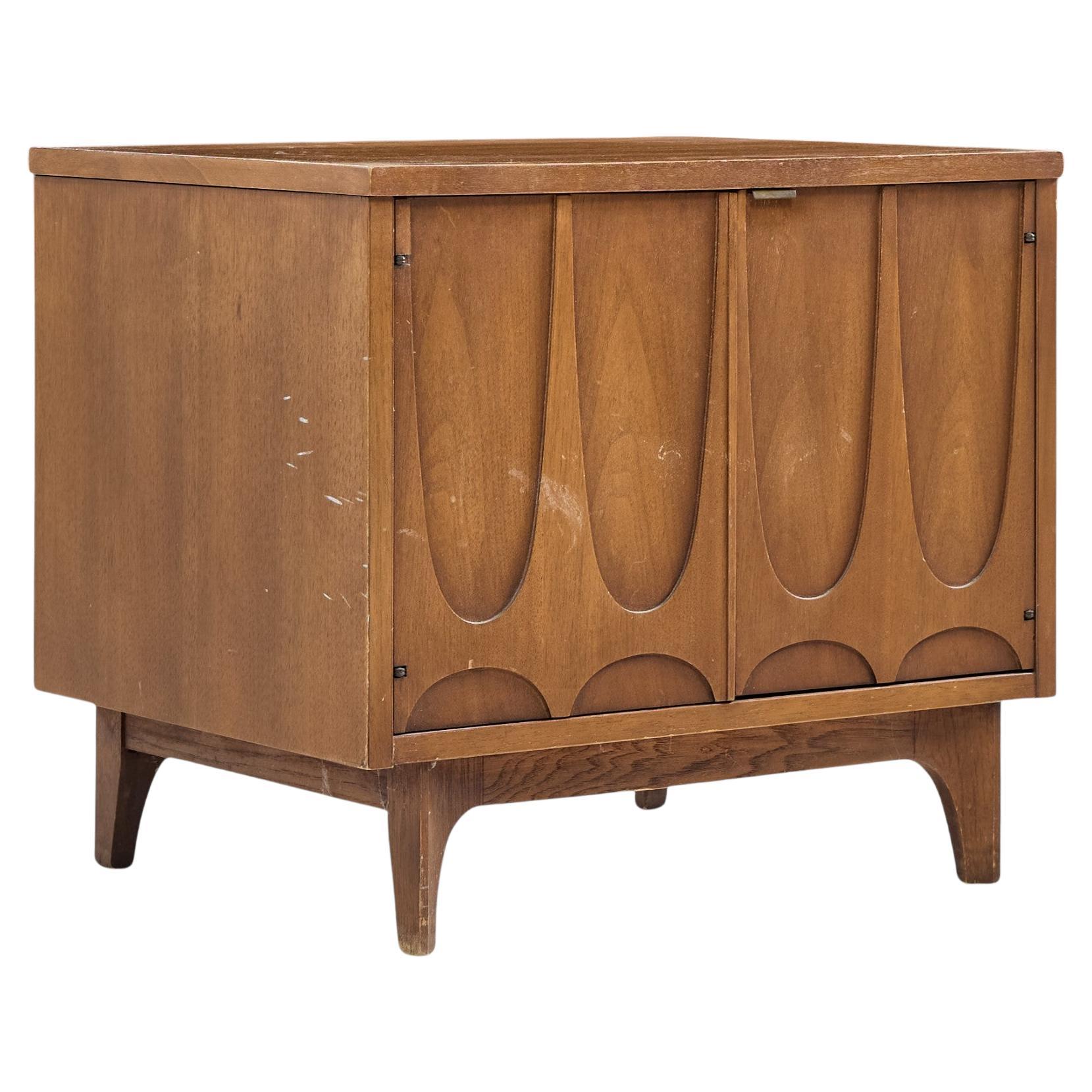 Comodino in noce Broyhill Brasilia Mid Century