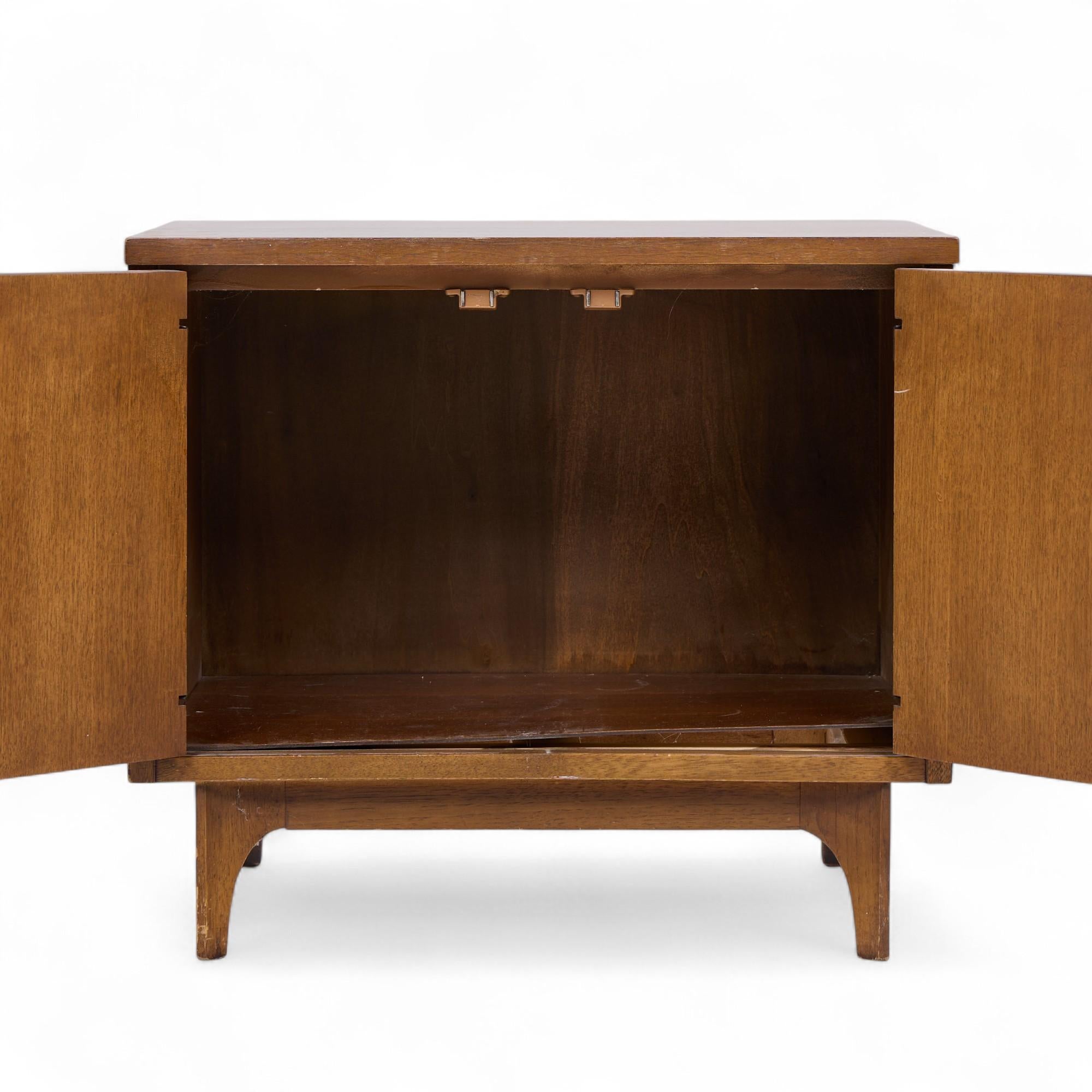 Broyhill Brasilia Mid Century Walnut Commode Nightstands - Pair For Sale 2