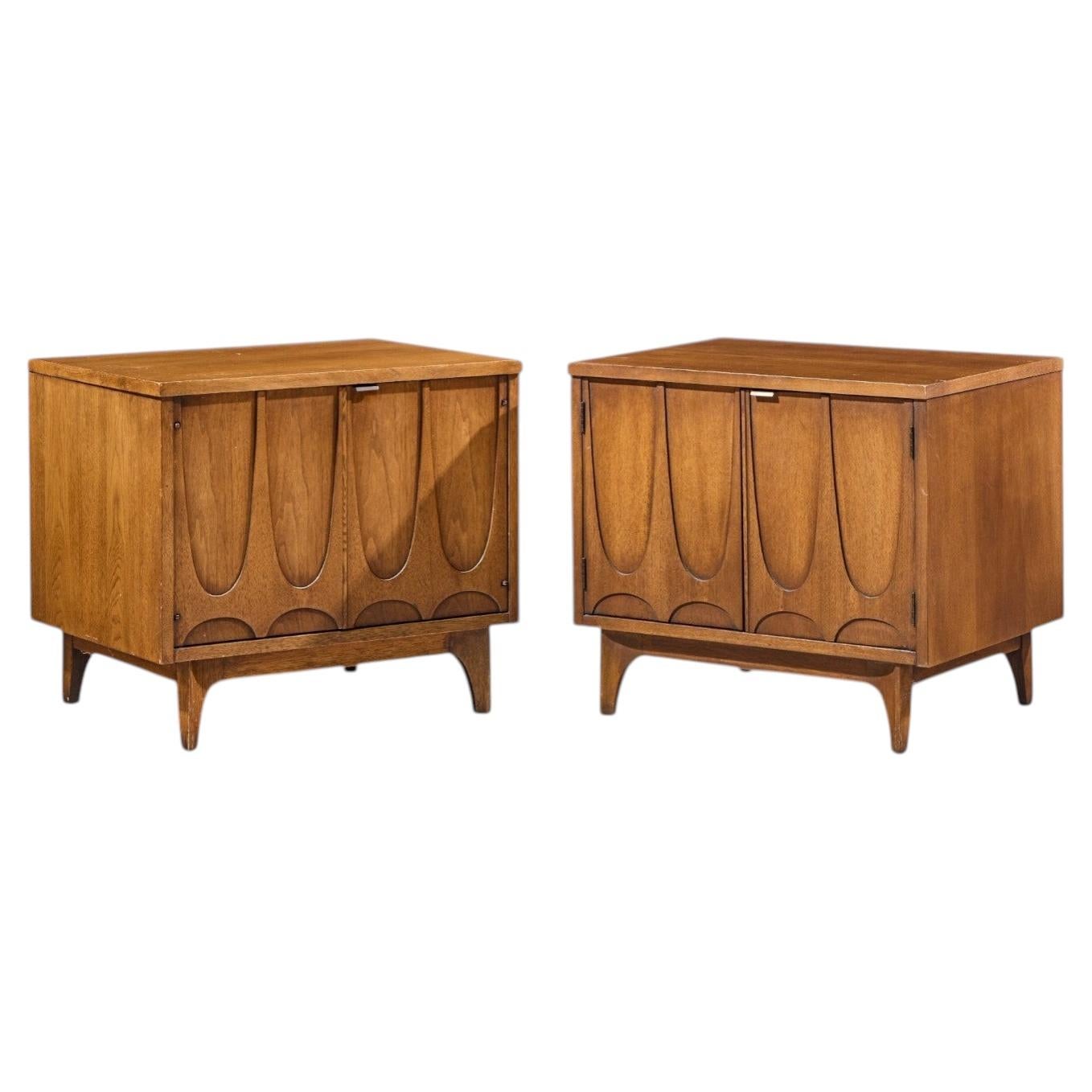 Broyhill Brasilia Mid Century Nussbaum Kommode Nachttische - Paar