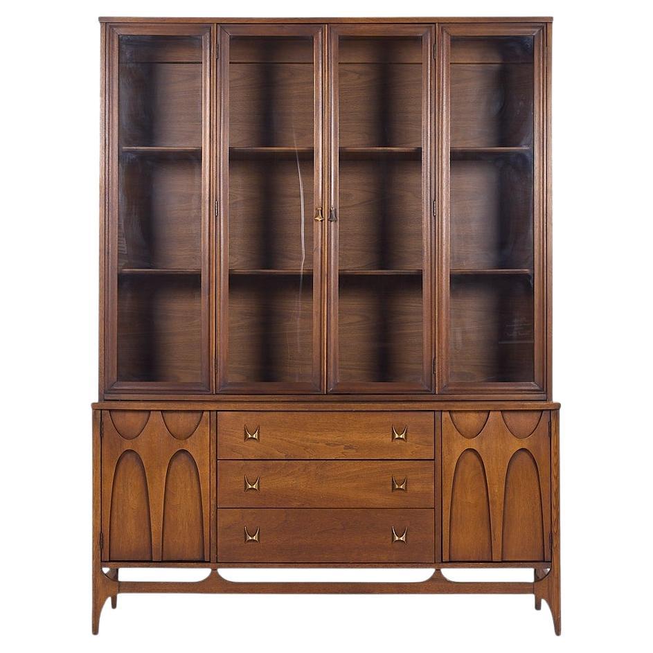 Broyhill Brasilia Mid Century Walnut Credenza and Hutch