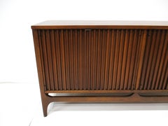 Broyhill Brasilia Mid Century Walnut Credenza Room Divider