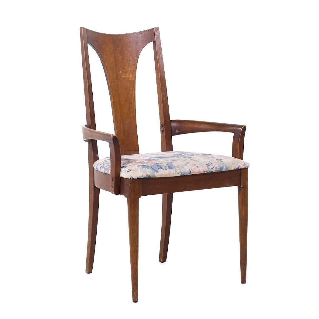 Broyhill Brasilia Chaises de salle à manger en noyer du milieu du siècle - Lot de 4 en vente 4