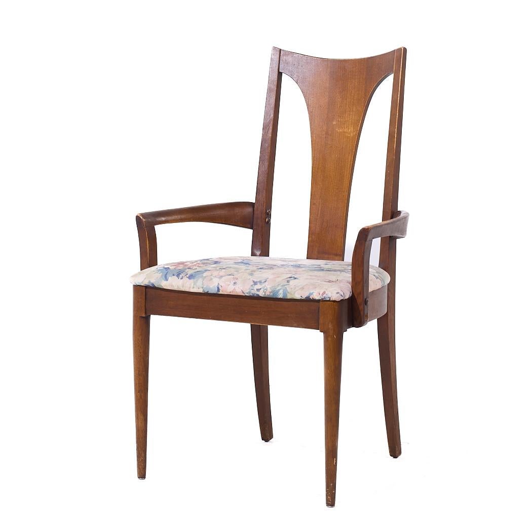 Broyhill Brasilia Chaises de salle à manger en noyer du milieu du siècle - Lot de 4 en vente 6