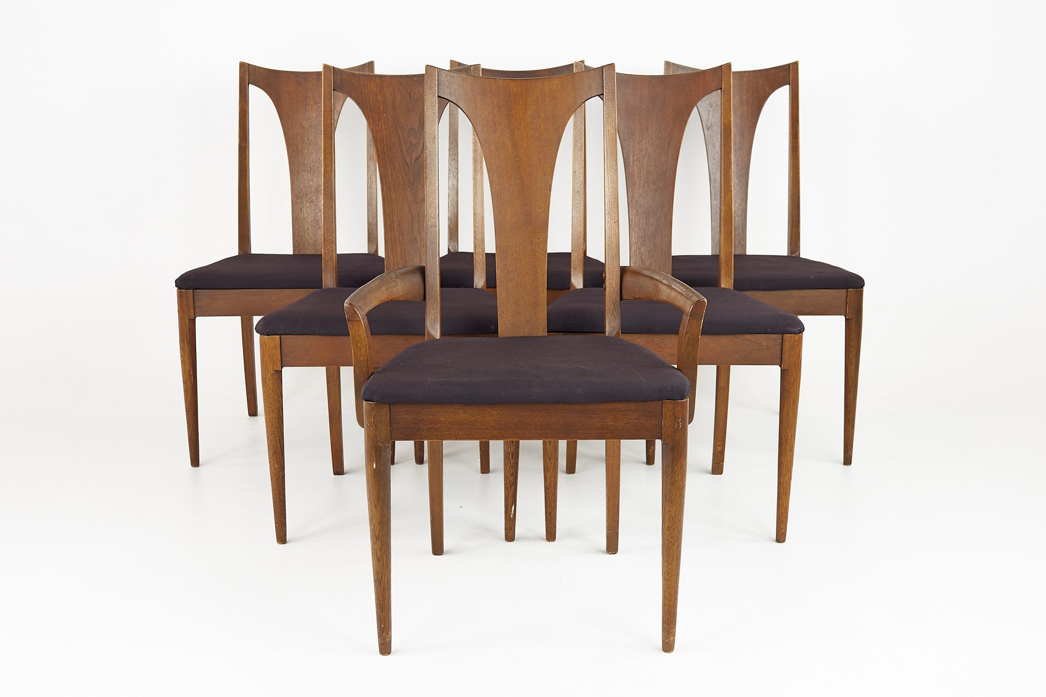 Broyhill Brasilia mid century walnut dining chairs - set of 6

These chairs measure: 22.75 wide x 20.5 deep x 37 inches high, with a seat height of 17.75 and arm height of 22.5 inches

?All pieces of furniture can be had in what we call restored