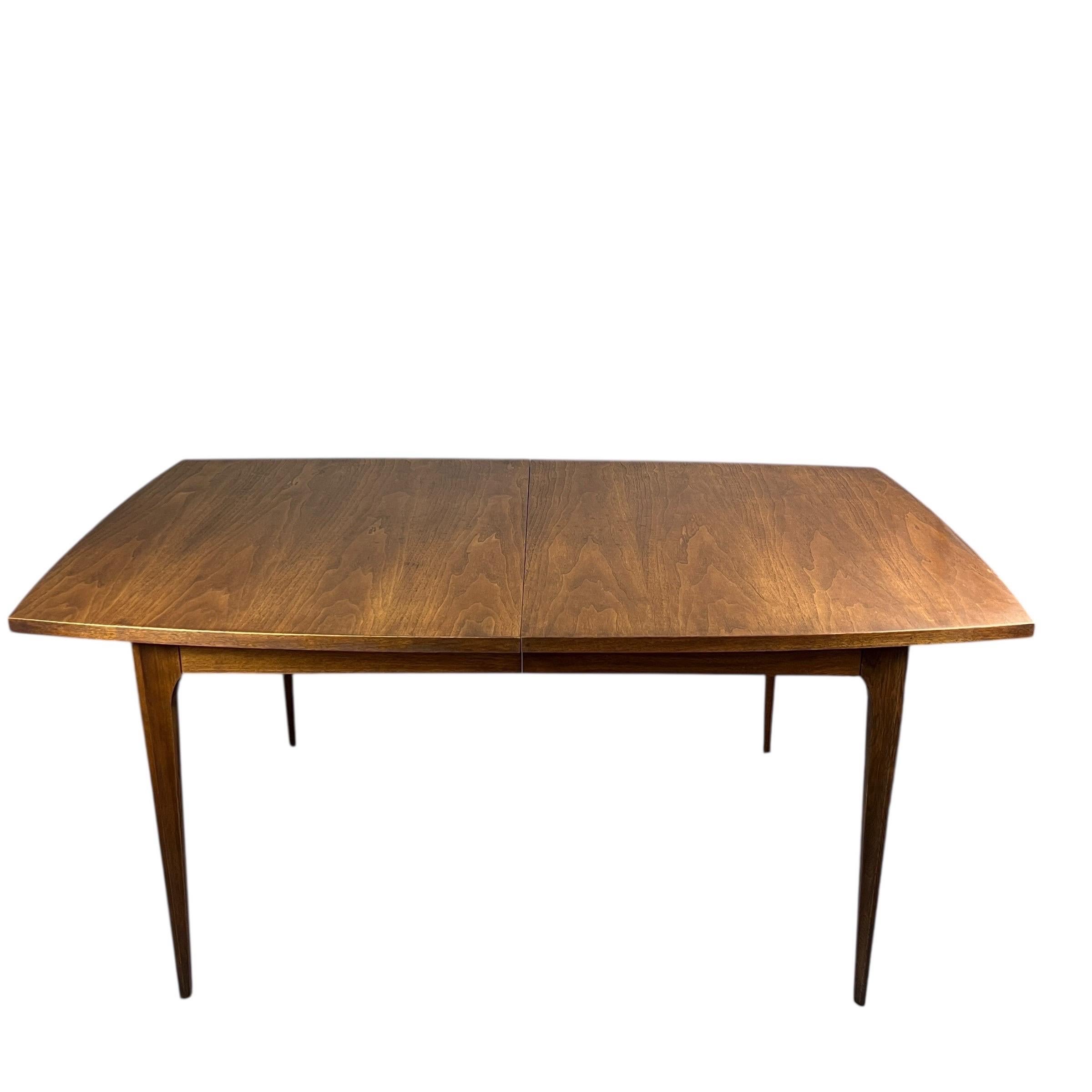 Tavolo da pranzo in noce Broyhill Brasilia Mid Century