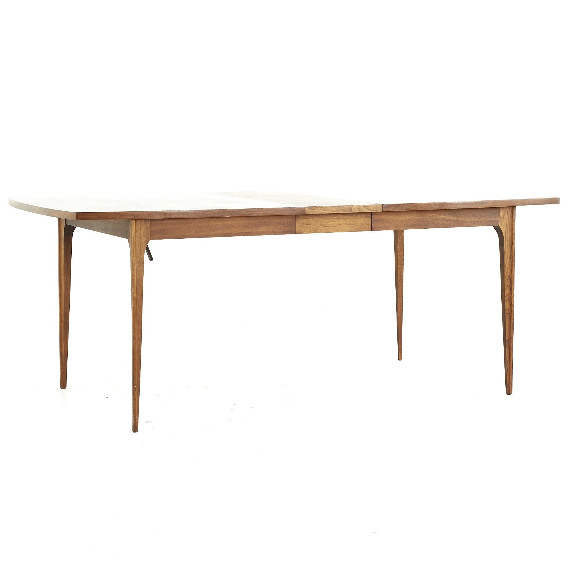 Broyhill Brasilia Midcentury Walnut Dining Table with 1 Leaf For Sale 1