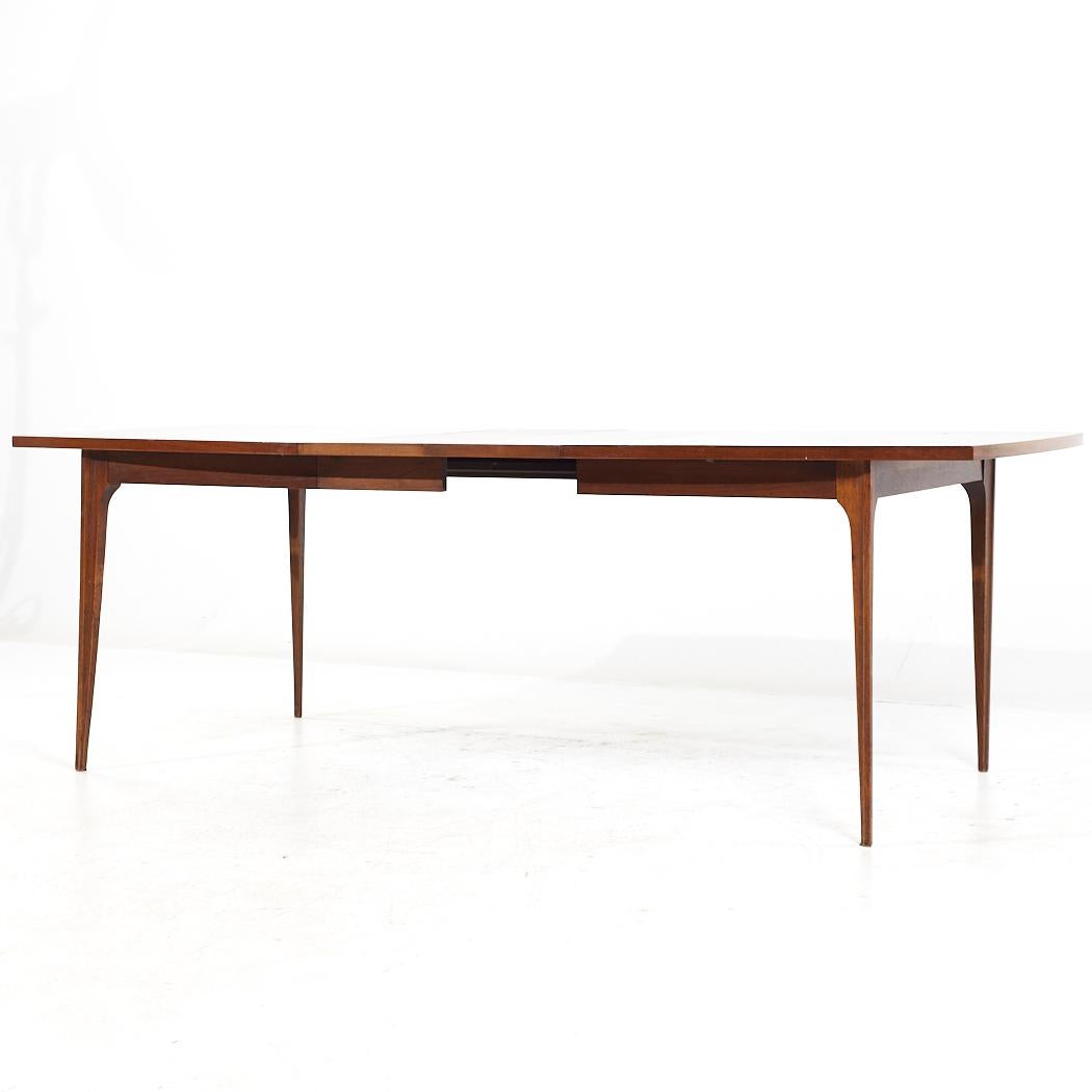 Broyhill Brasilia Mid Century Walnut Dining Table with 3 Leaves For Sale 4