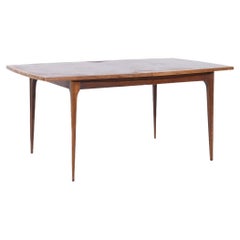Broyhill Brasilia Mesa de comedor extensible de nogal de mediados de siglo con 1 hoja