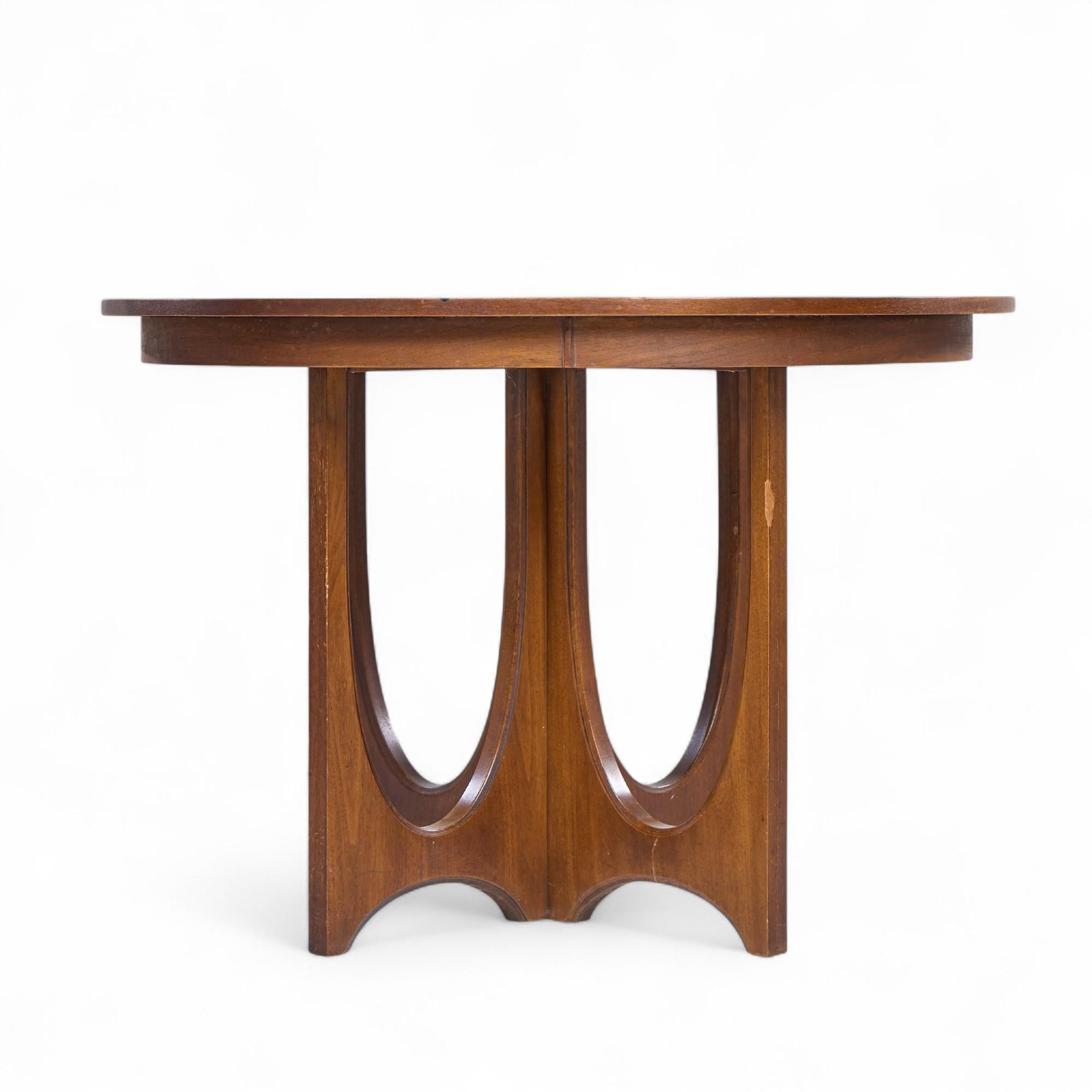 American Broyhill Brasilia Mid Century Walnut Expanding Dining Table with 2 Leaves For Sale