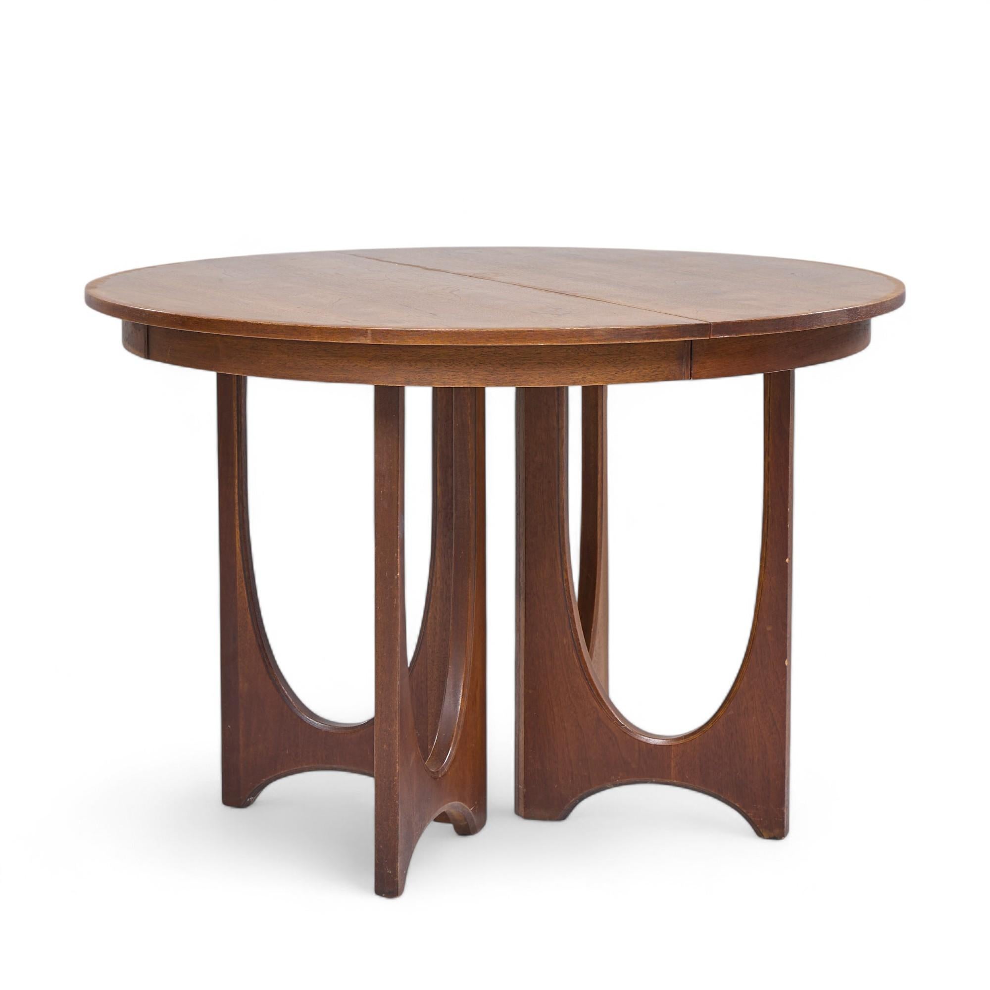 20th Century Broyhill Brasilia Mid Century Walnut Expanding Dining Table with 2 Leaves For Sale