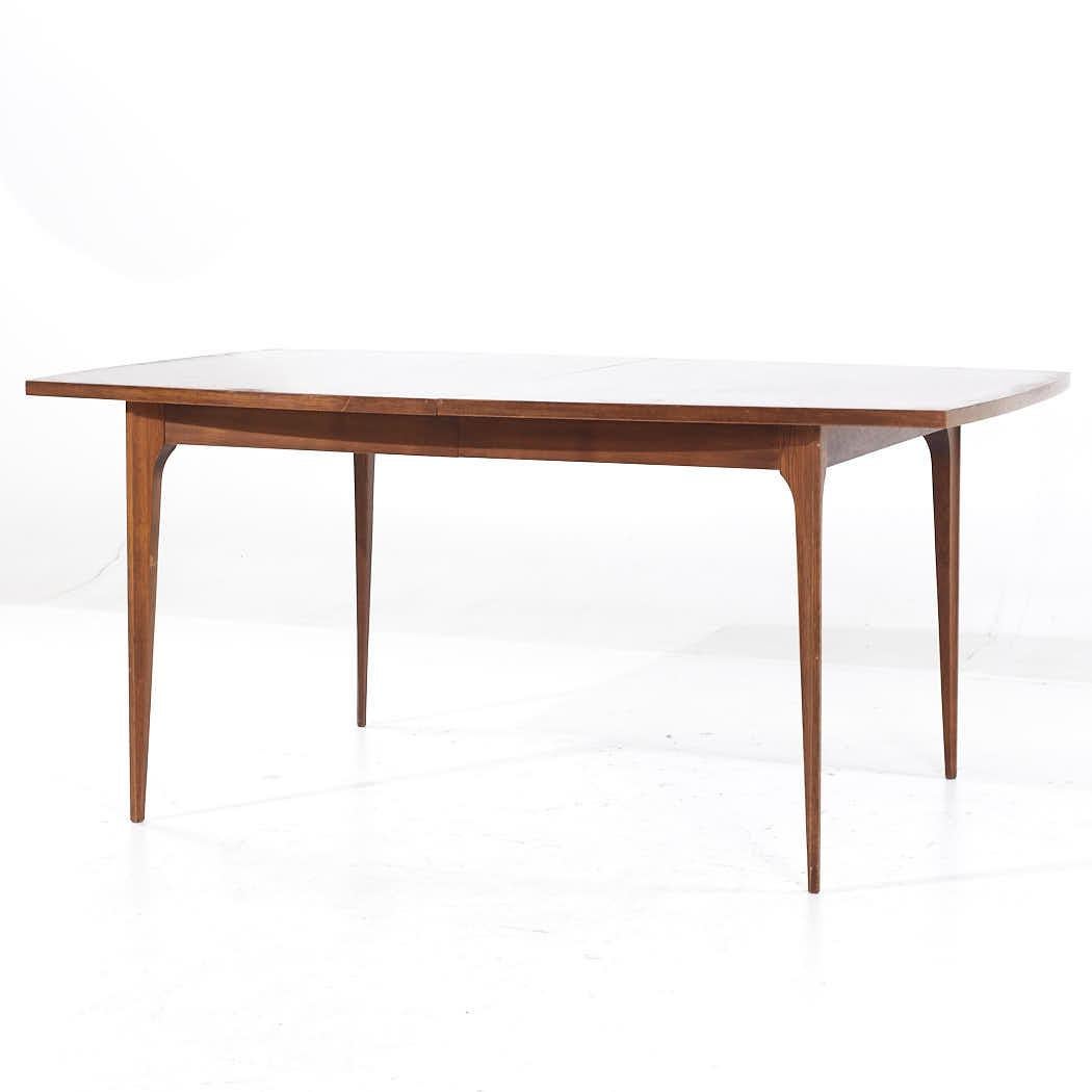 Mid-Century Modern Broyhill Brasilia Mid Century Walnut Expanding Dining Table with 3 Leaves For Sale