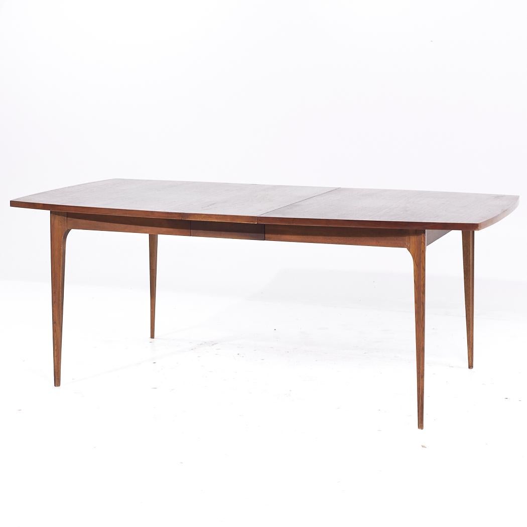 Broyhill Brasilia Mid Century Walnut Expanding Dining Table with 3 Leaves For Sale 3