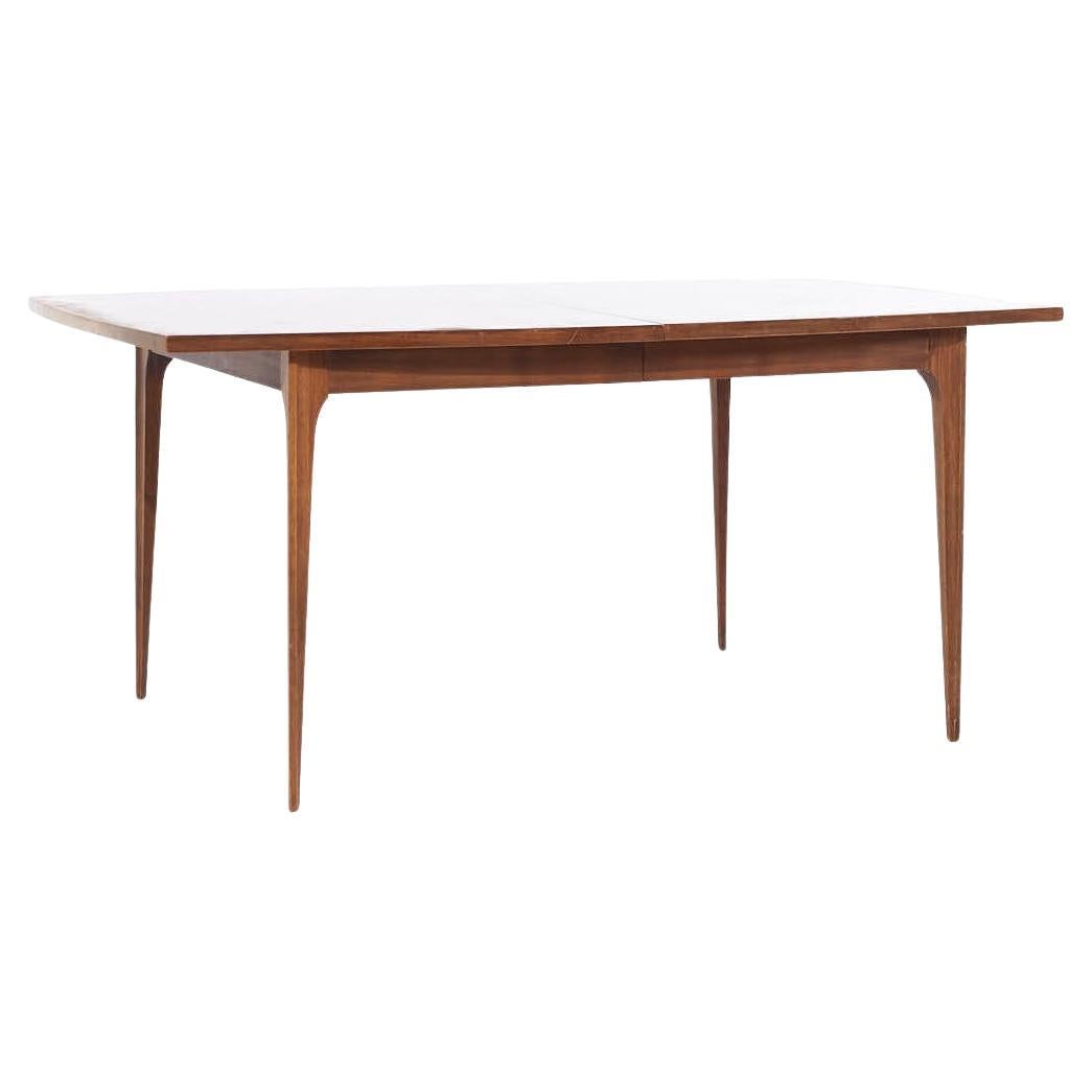 Broyhill Brasilia Mid Century Walnut Expanding Dining Table with 3 Leaves For Sale