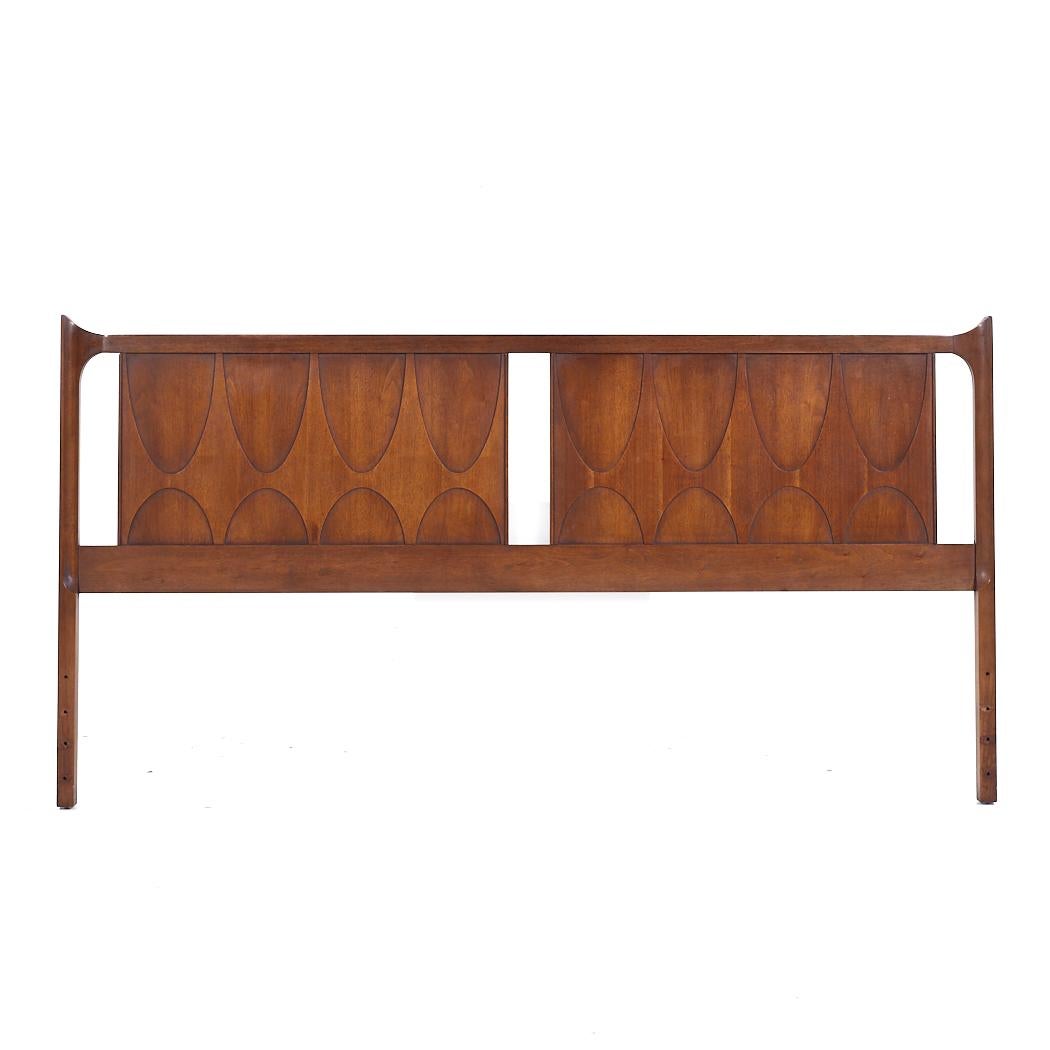 Broyhill Brasilia Mid Century Walnut King Headboard

This headboard measures: 78 wide x 1.75 deep x 40.75 inches high

All pieces of furniture can be had in what we call restored vintage condition. That means the piece is restored upon purchase so