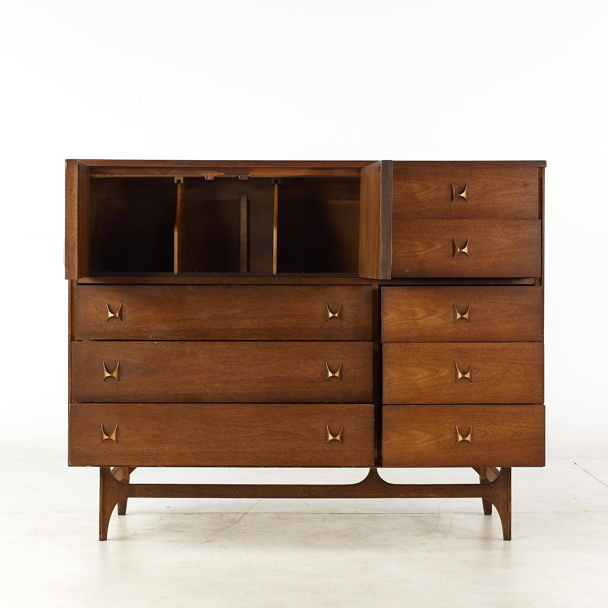 Late 20th Century Broyhill Brasilia Mid Century Walnut Magna Dresser For Sale