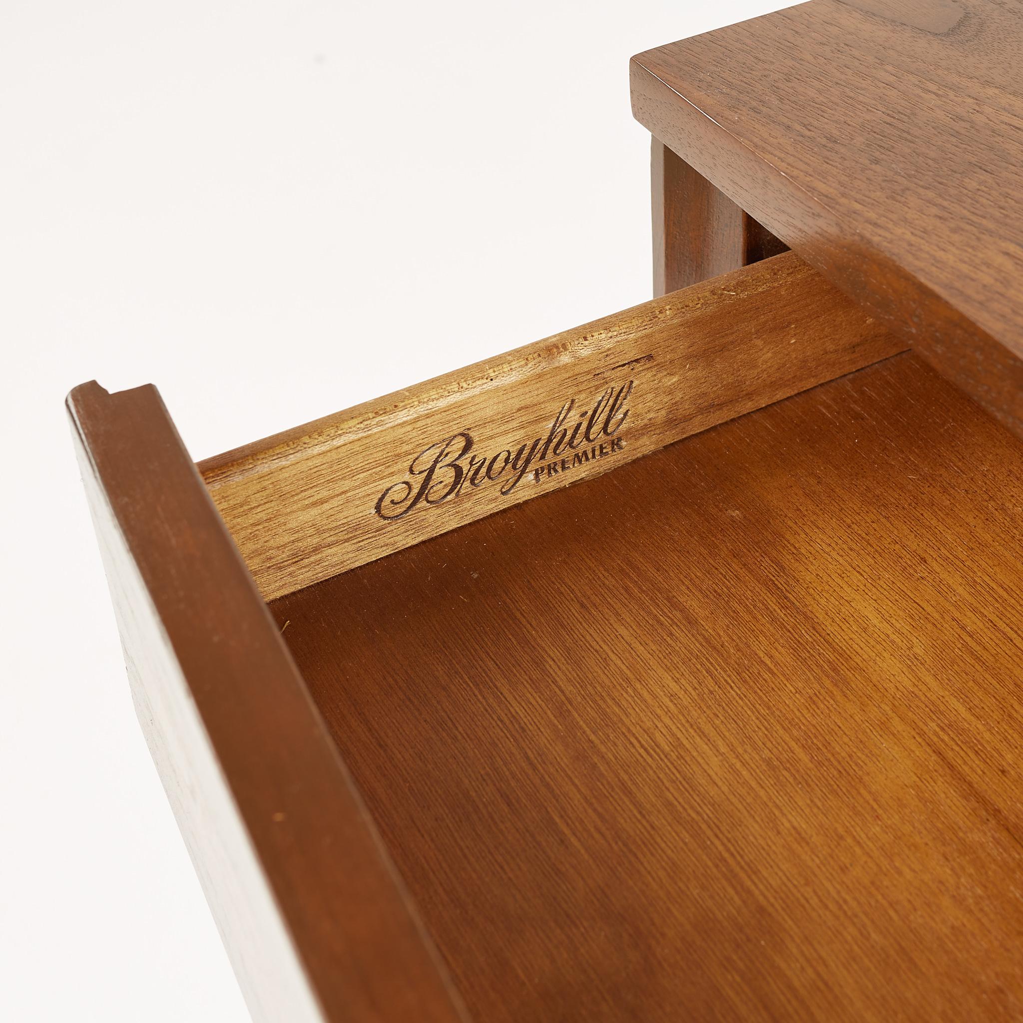 Mid-Century Modern Broyhill Brasilia Mid Century Walnut Nightstand