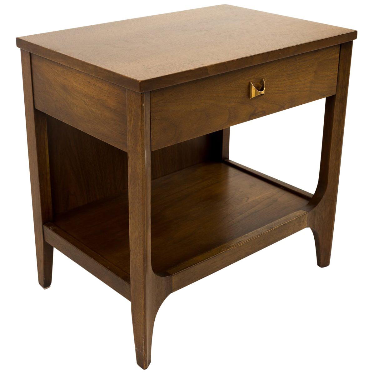 Midcentury Refinished Walnut Nightstands/ End Tables by Broyhill For
