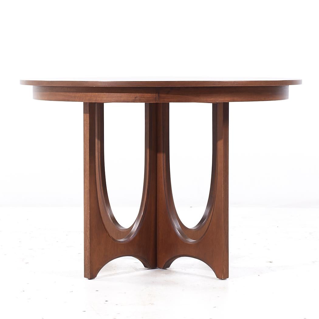 Broyhill Brasilia Mid Century Walnut Pedestal Dining Table For Sale at ...