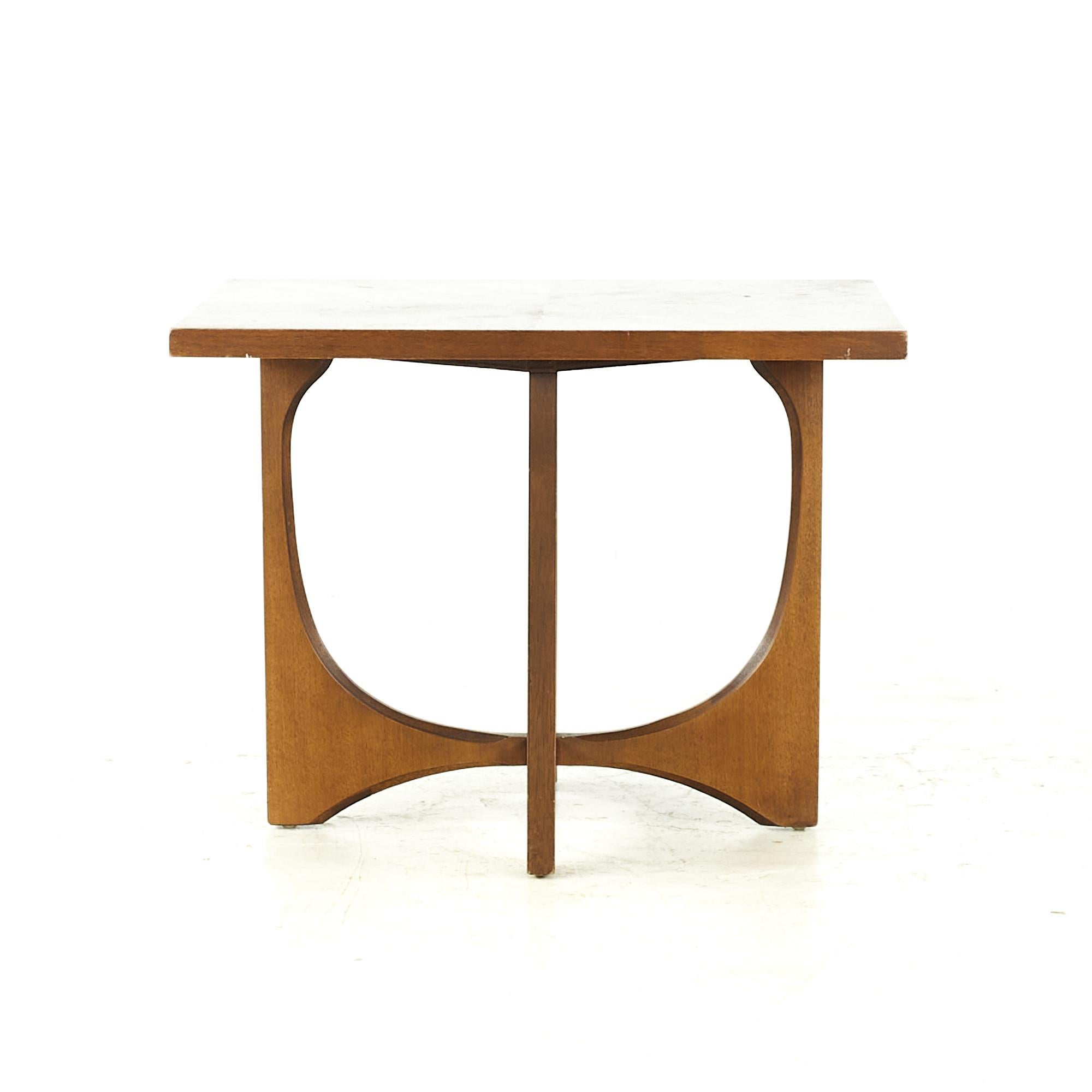 Mid-Century Modern Broyhill Brasilia Midcentury Walnut Square Side Table For Sale