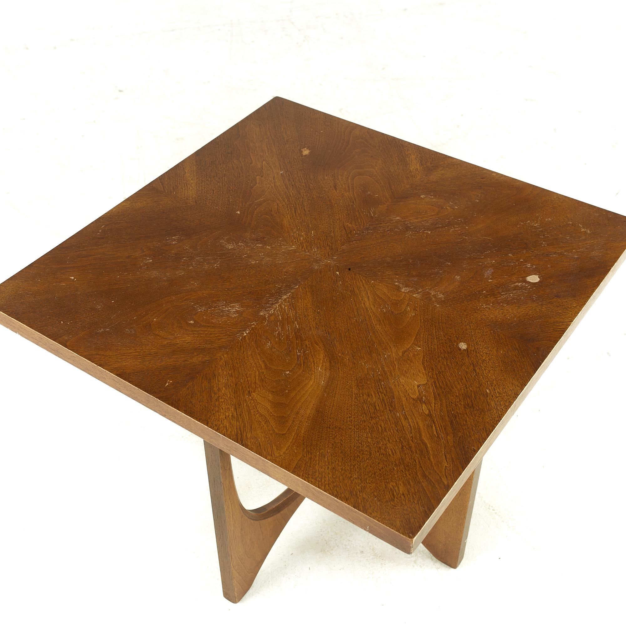 Late 20th Century Broyhill Brasilia Midcentury Walnut Square Side Table For Sale