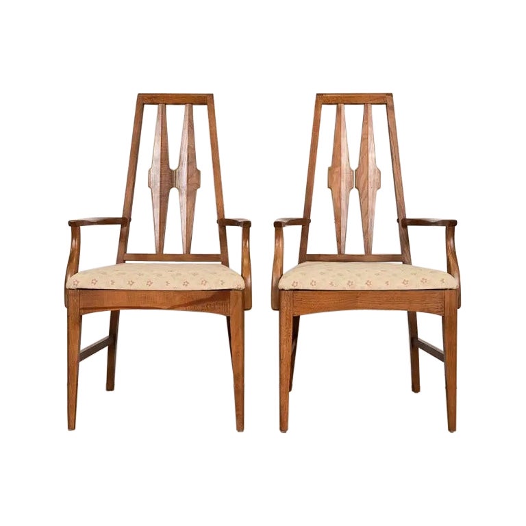 Broyhill Brasilia Stil Mid-Century Modern Nussbaum hohe Rückenlehne Sessel, Paar