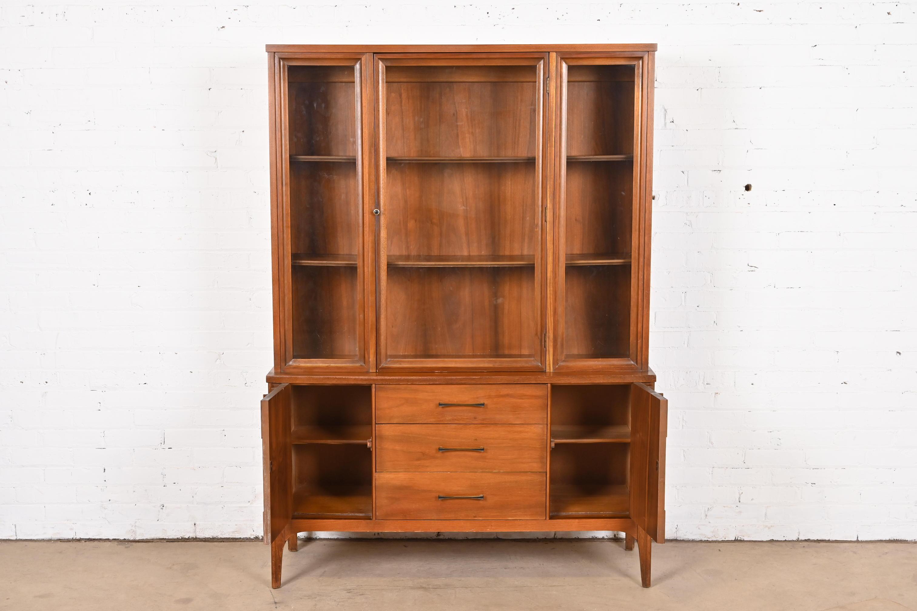 Broyhill Brasilia Style Sculpted Walnut Breakfront Bookcase or China Cabinet 3