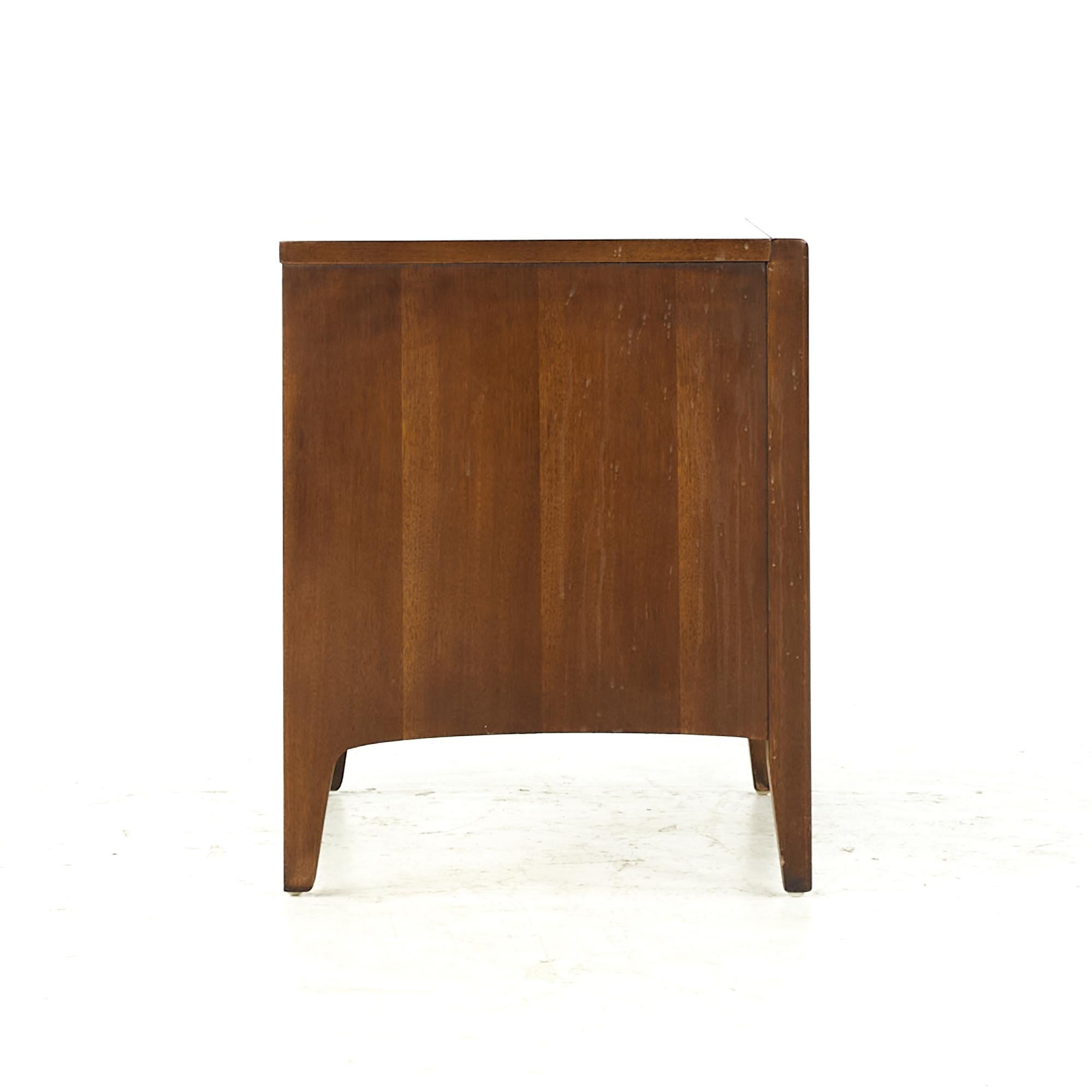 Mid-Century Modern Broyhill Emphasis Midcentury Walnut Nightstand For Sale