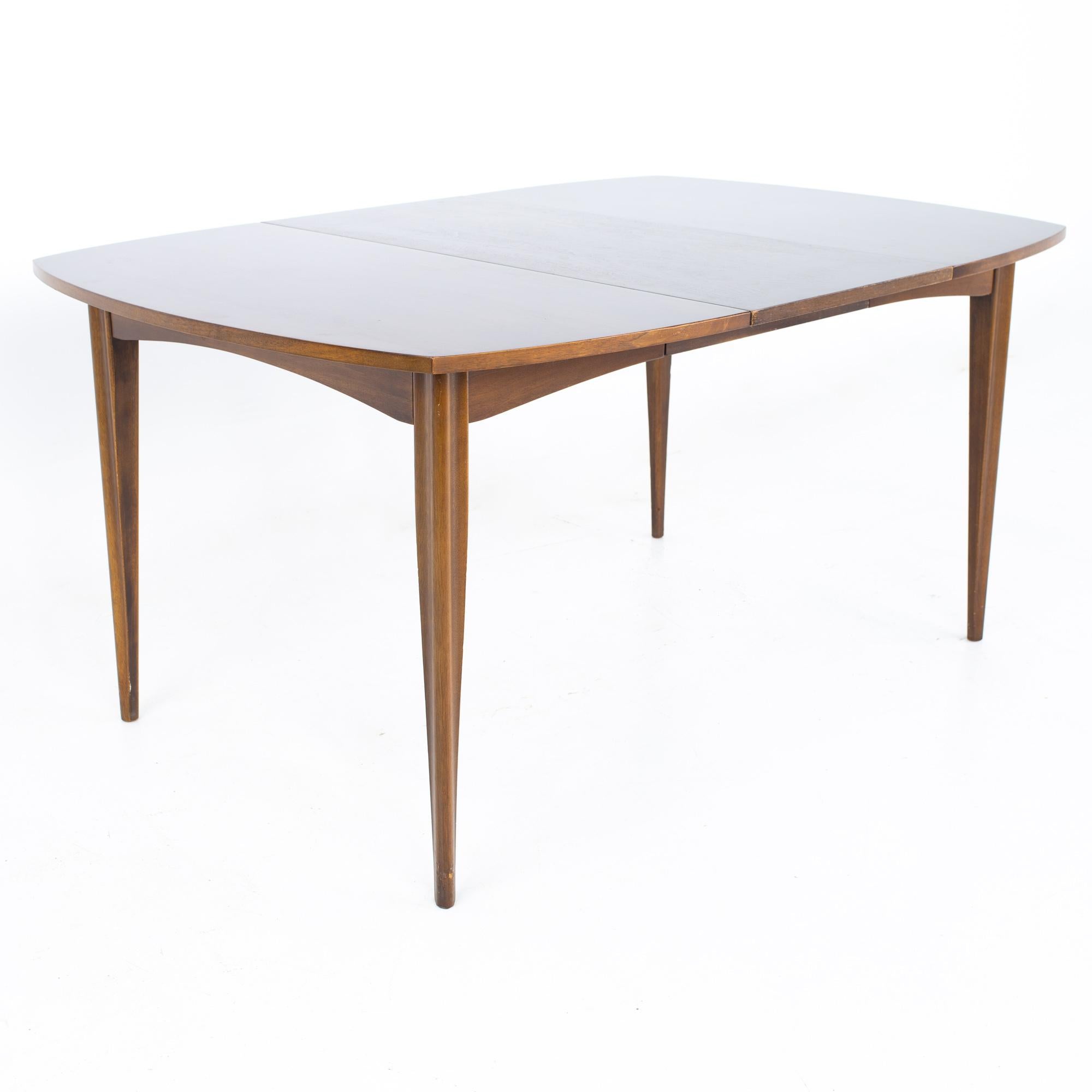 Late 20th Century Broyhill Emphasis Mid Century Walnut Surfboard Expanding Dining Table