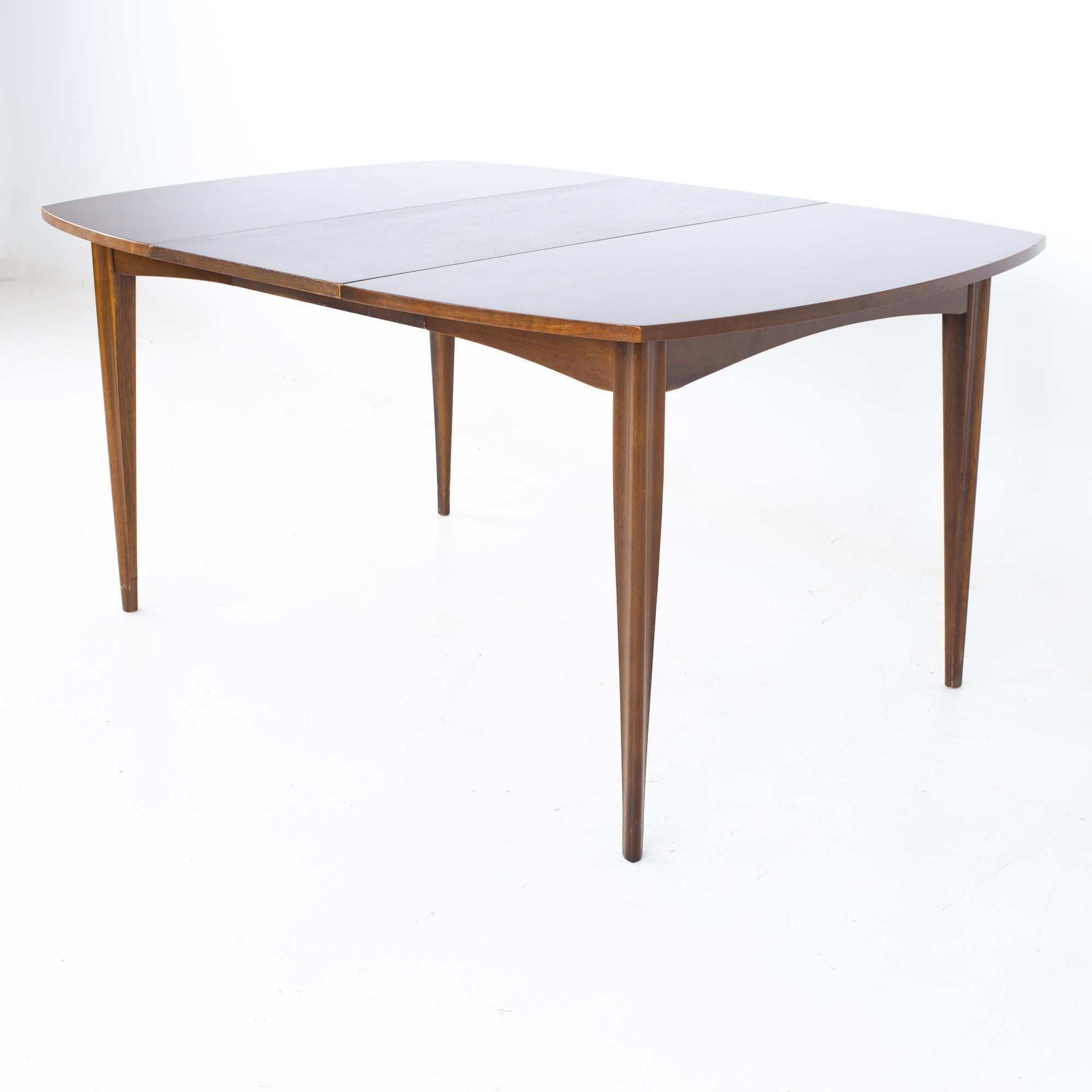 Late 20th Century Broyhill Emphasis Mid Century Walnut Surfboard Expanding Dining Table