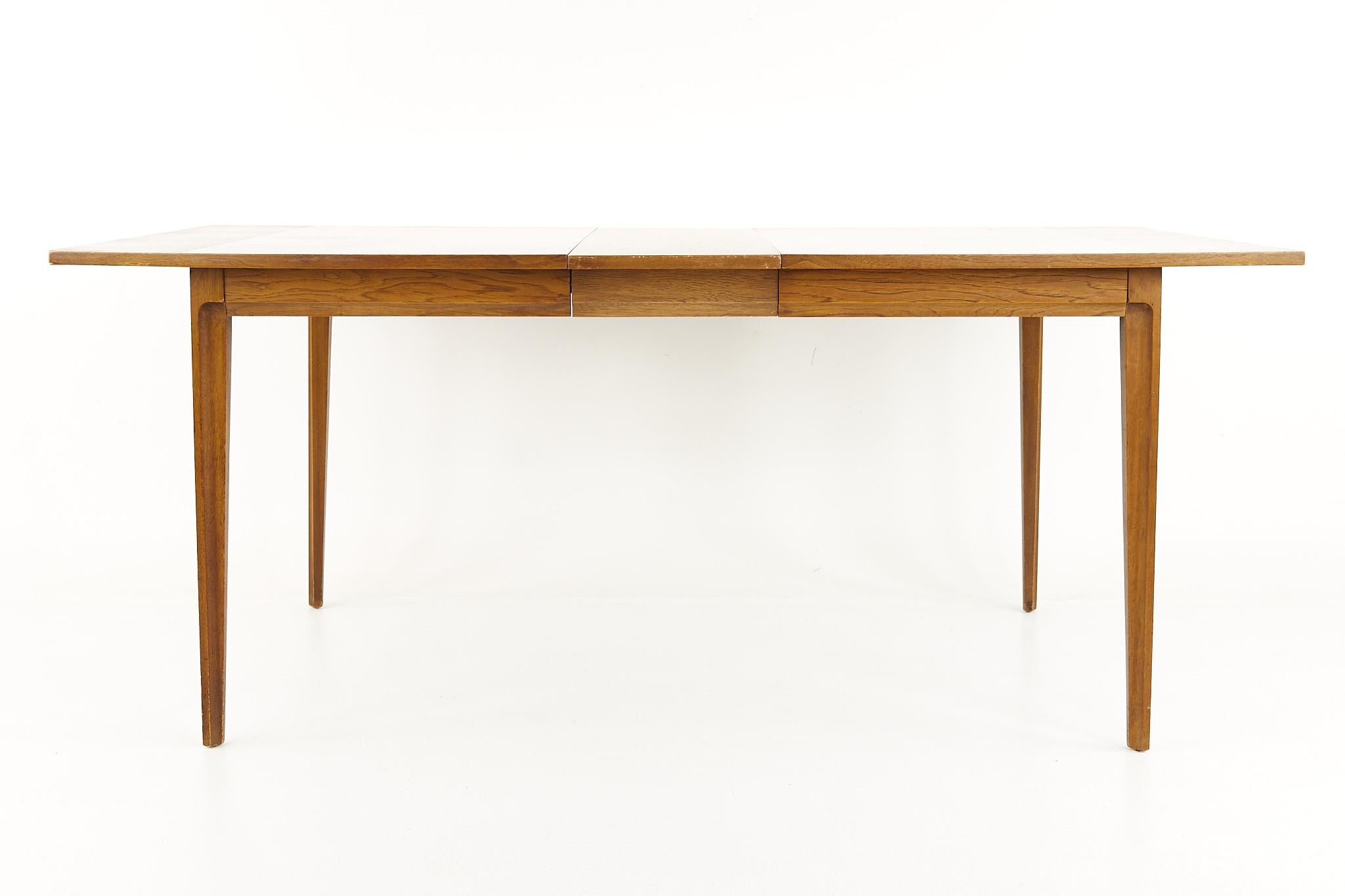 Broyhill Forward '70 Mid Century Walnut Dining Table with 1 Leaf For Sale 1