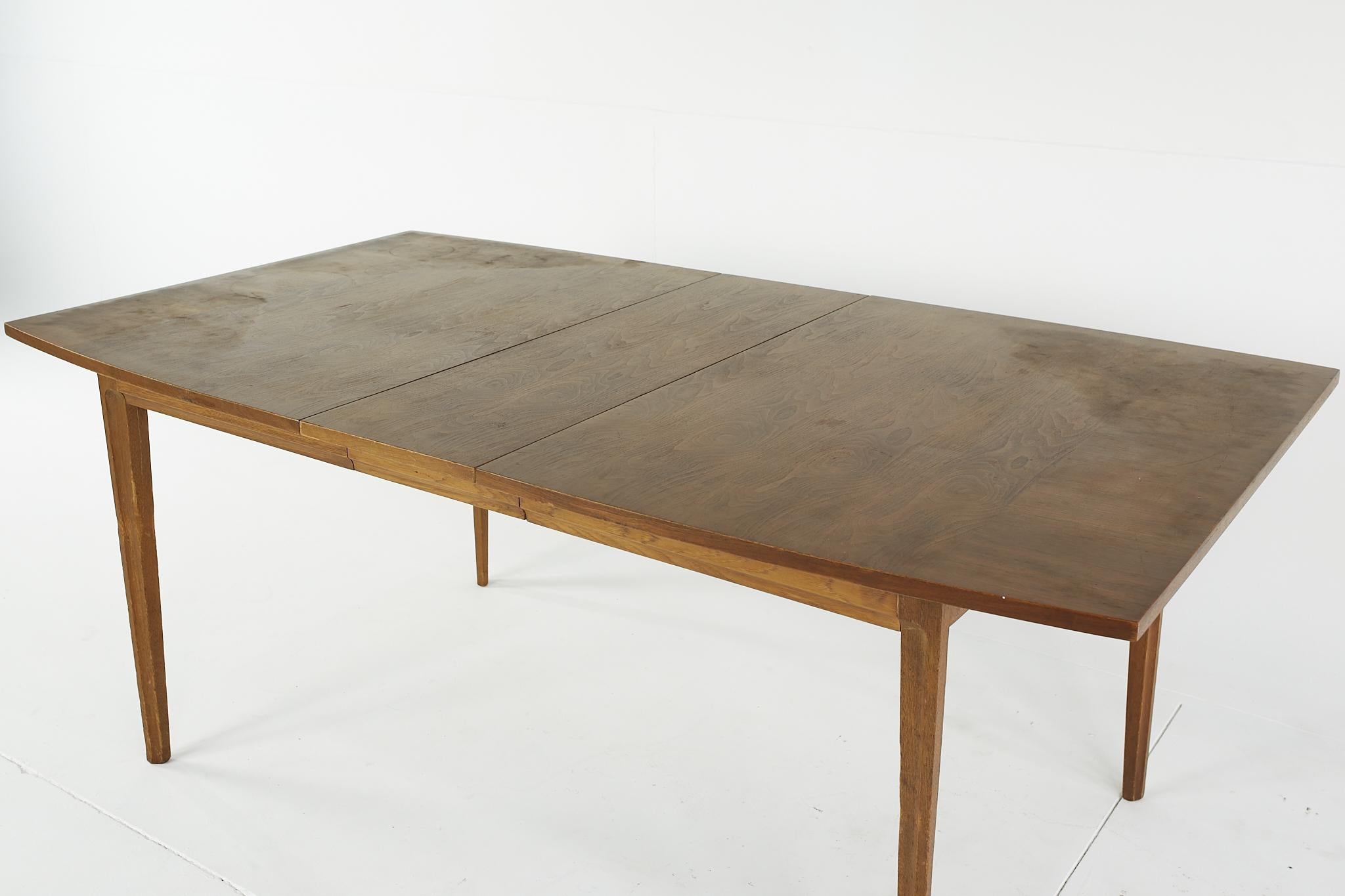 Broyhill Forward 70 Mid Century Walnut Dining Table with One Leaf For Sale 2