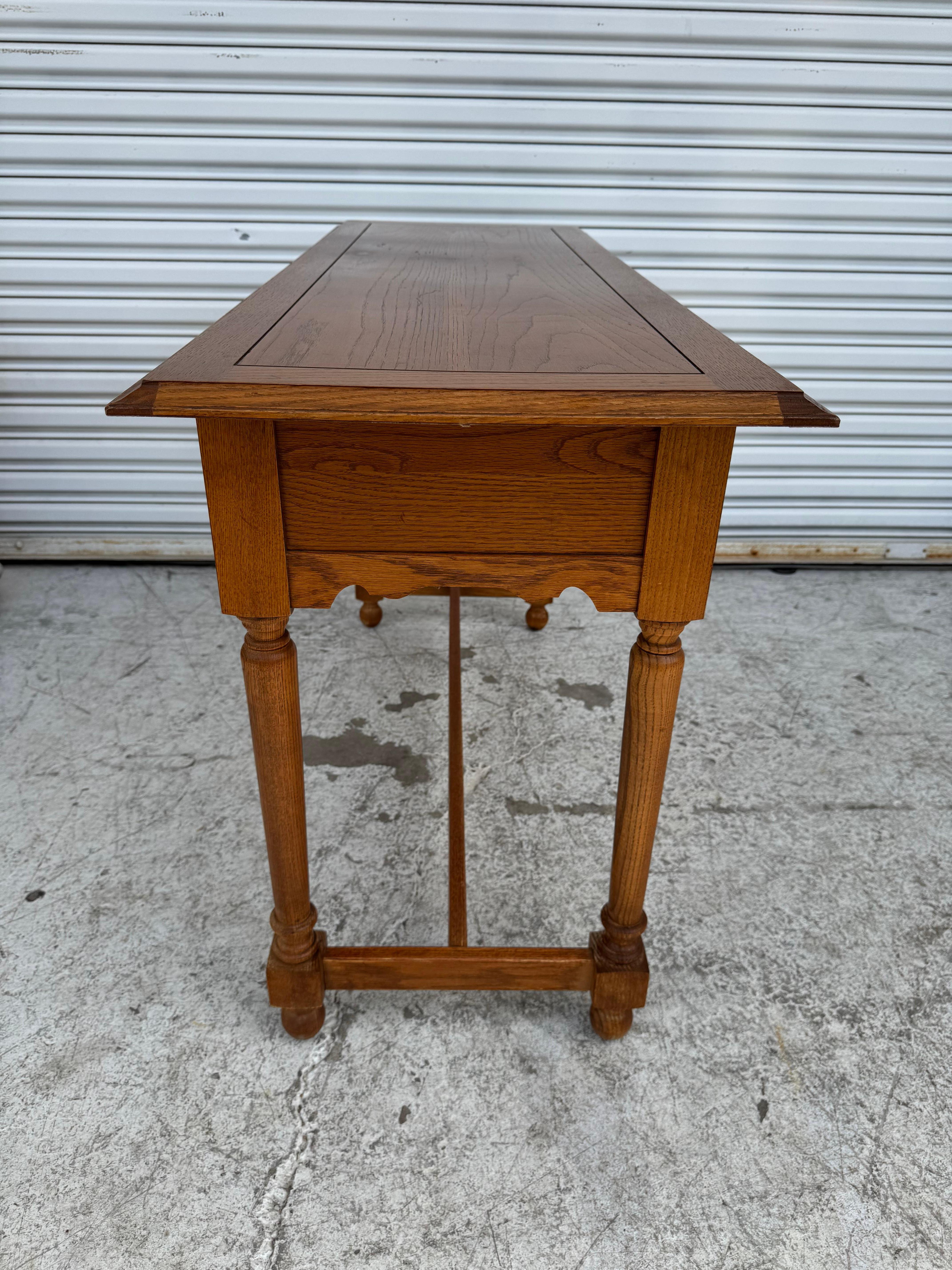 Tavolo Consolle Broyhill in vendita 1