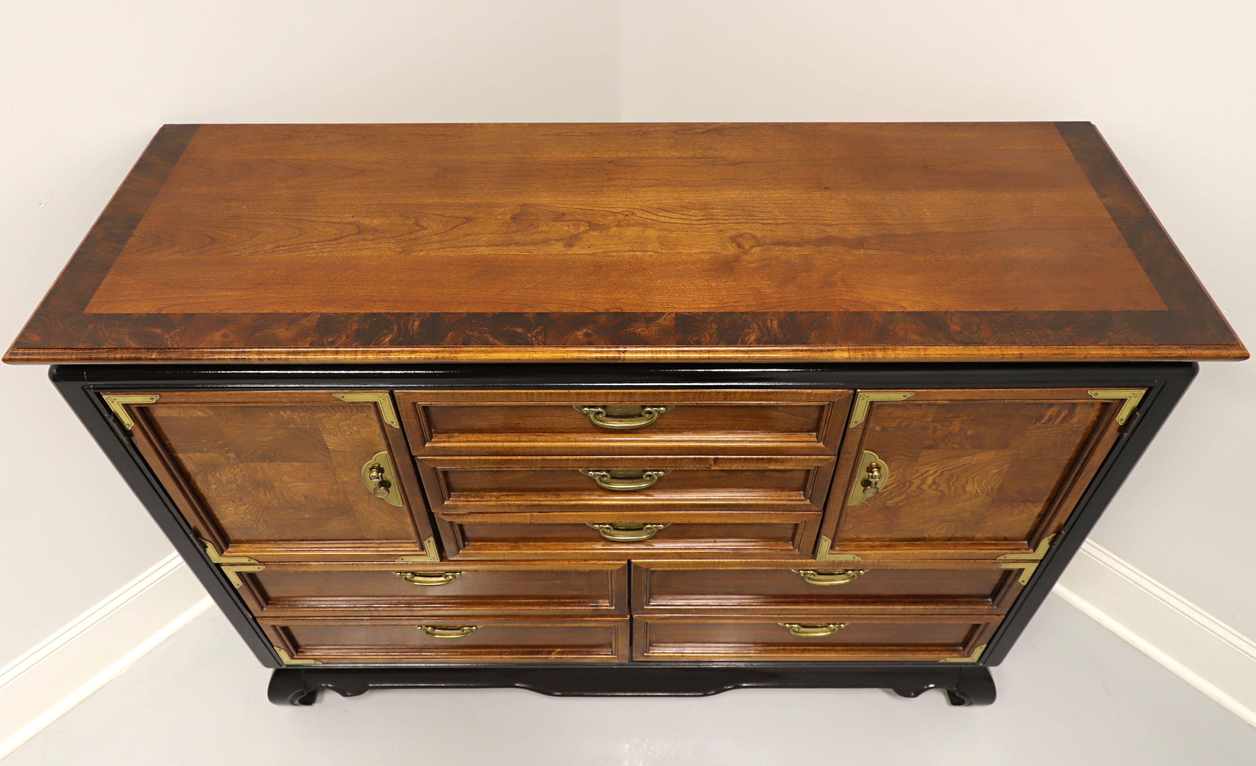 American BROYHILL PREMIER Chinoiserie Ming Style Credenza / Dresser For Sale