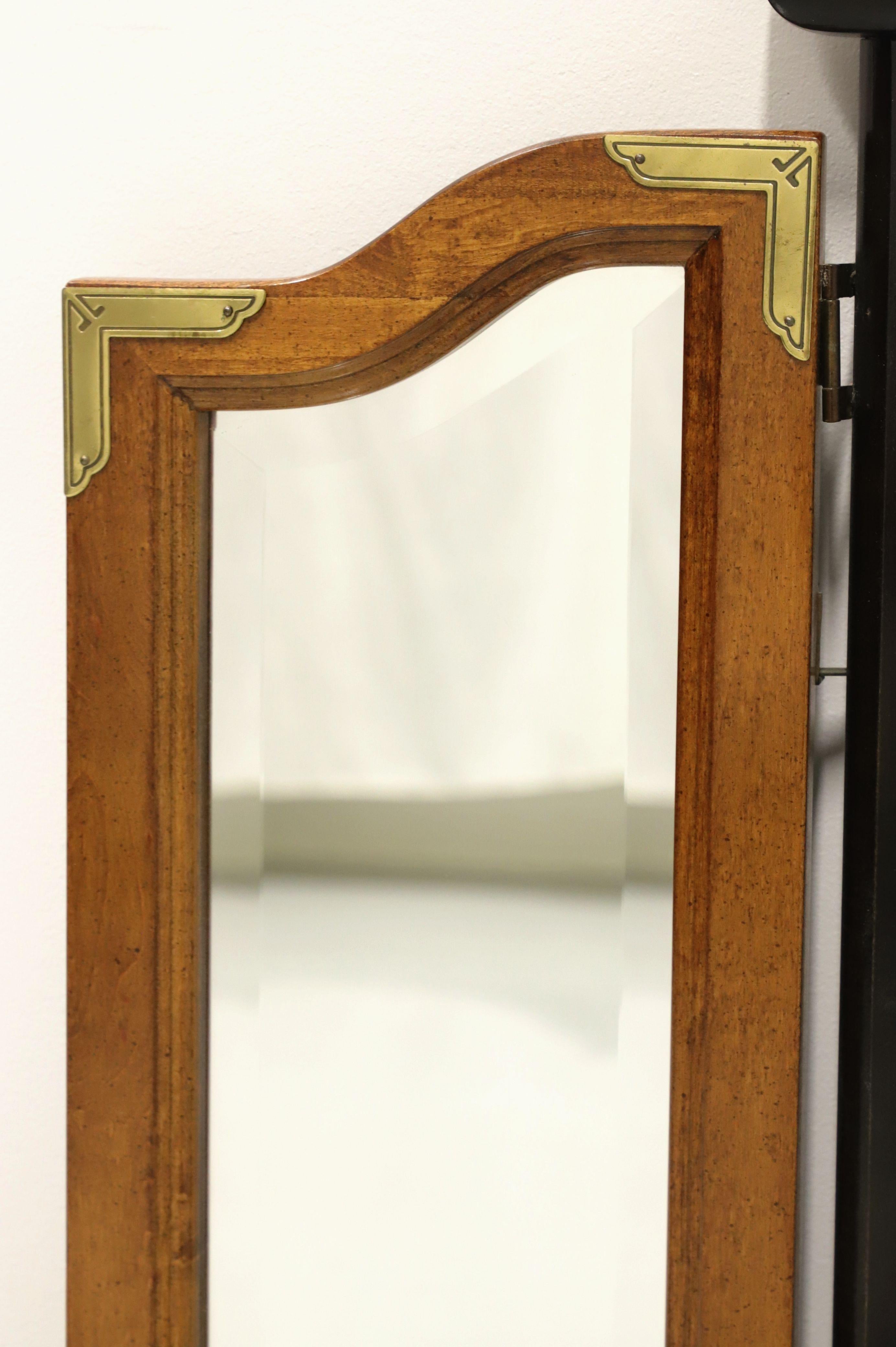 lexington vanity with trifold mirror