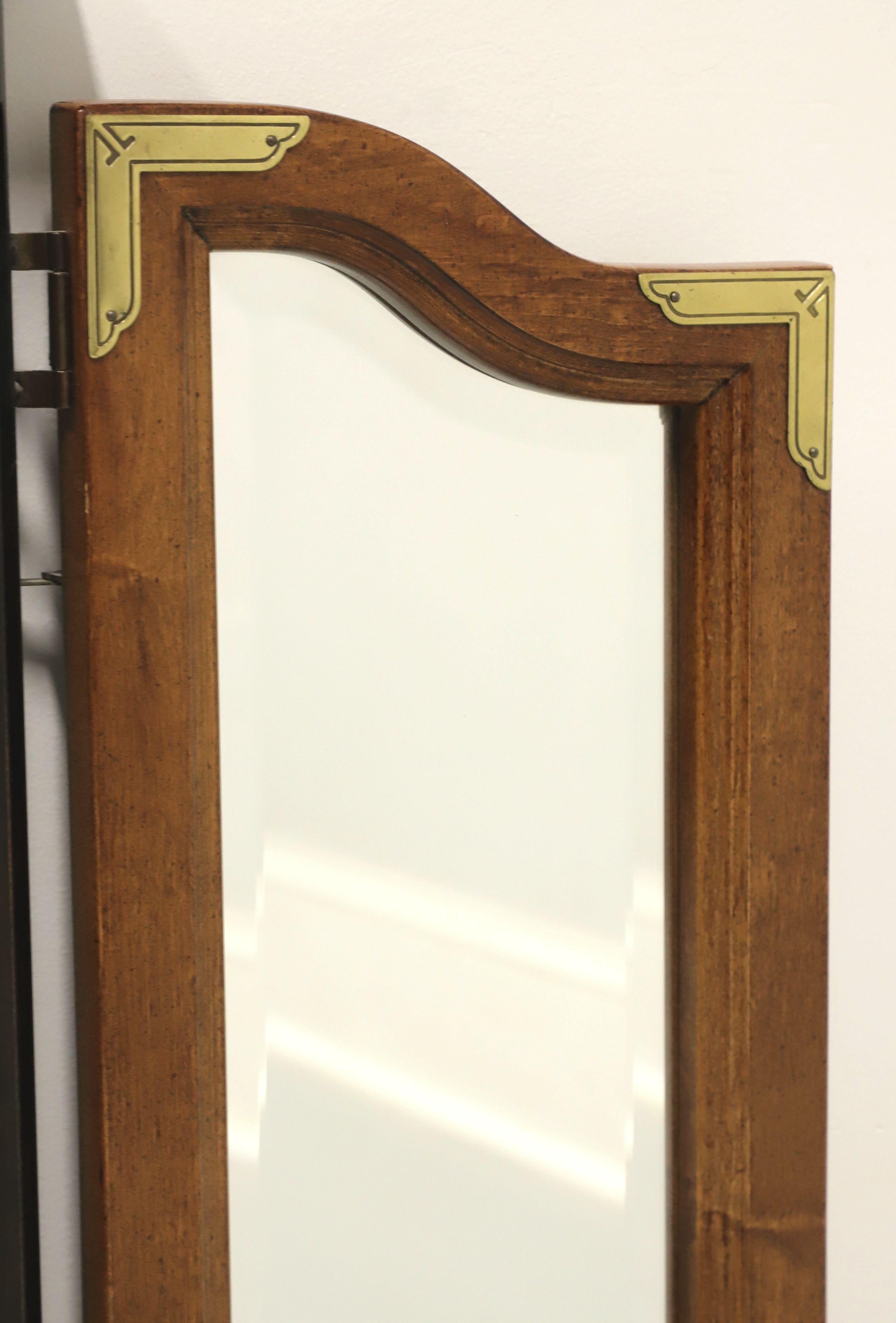 American BROYHILL PREMIER Chinoiserie Ming Style Tri-Fold Dresser Mirror For Sale