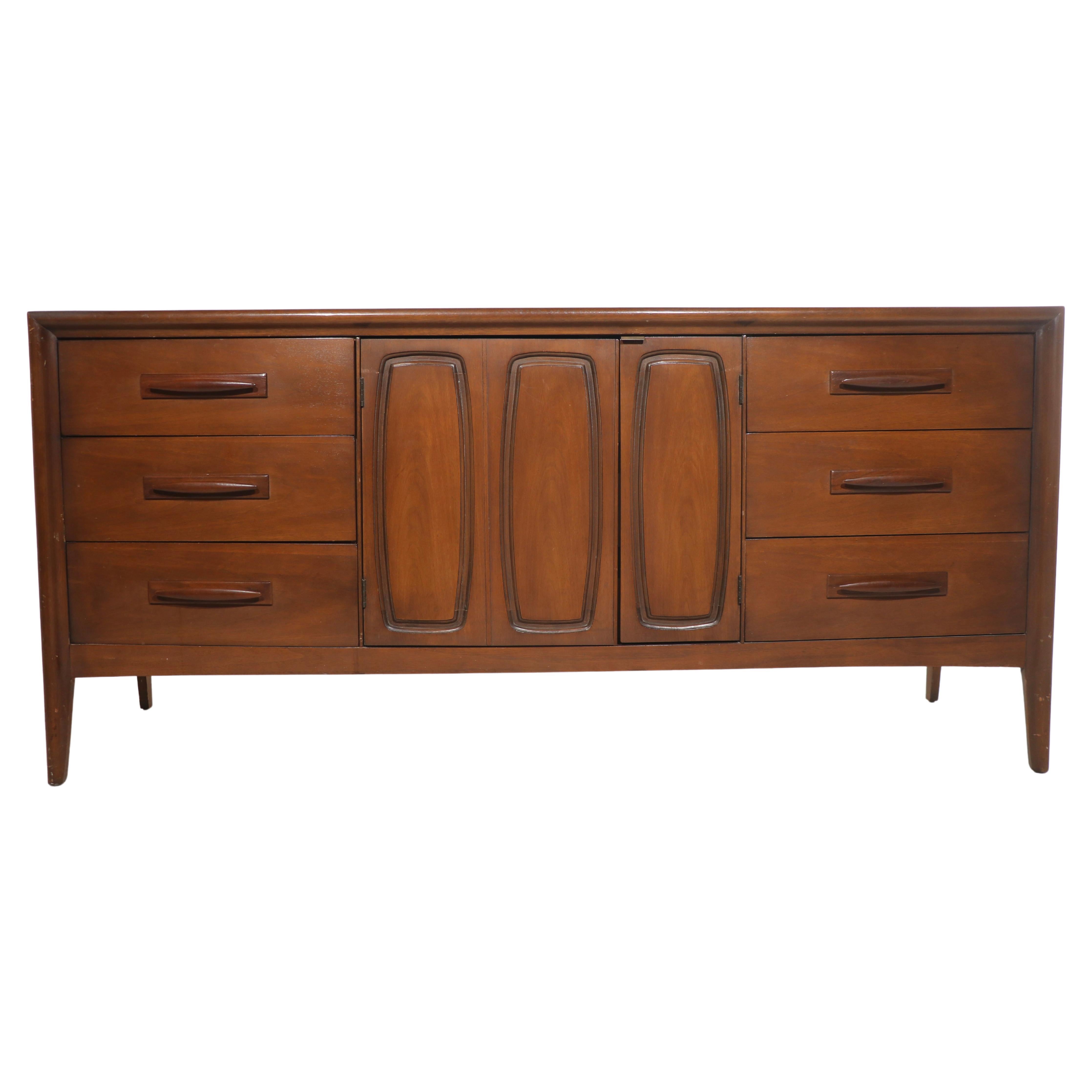 Broyhill Premier Emphasis Collection Mid Century Dresser 