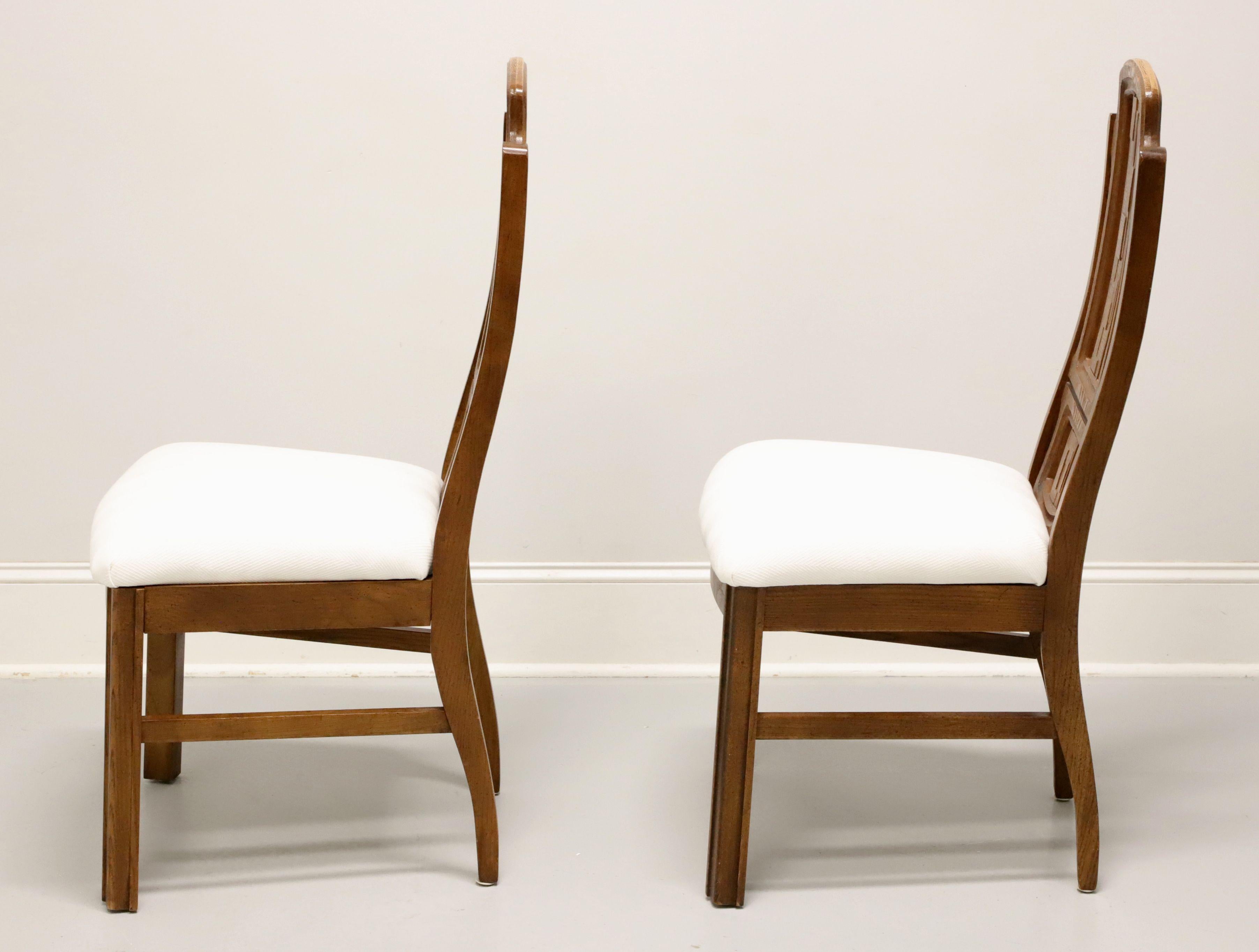 BROYHILL PREMIER Mid 20th Century Oak Brutalist Style Dining Side Chairs -Pair A In Good Condition For Sale In Charlotte, NC