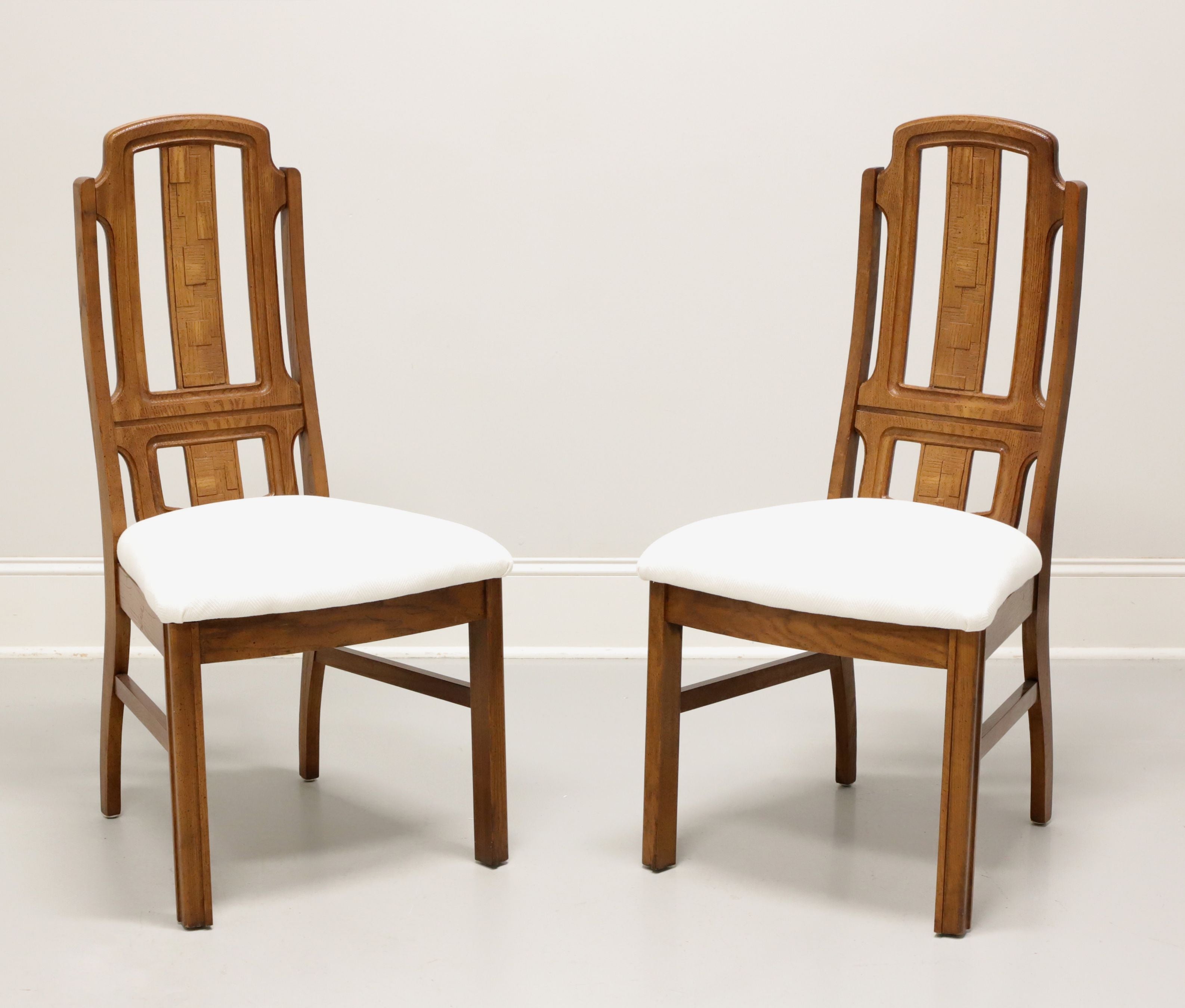 BROYHILL PREMIER Mid 20th Century Oak Brutalist Style Dining Side Chairs -Pair B For Sale 5