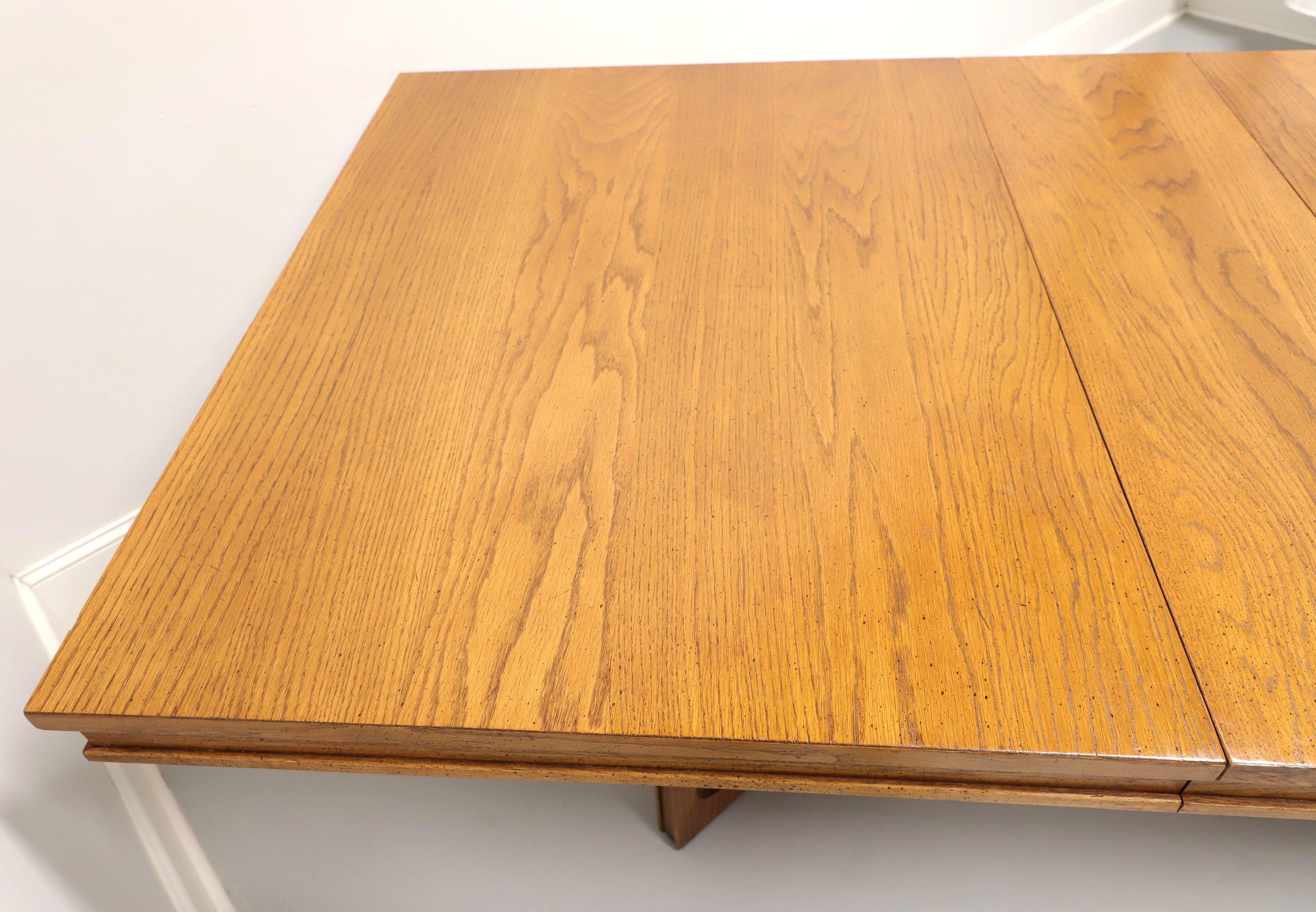 American BROYHILL PREMIER Mid 20th Century Oak Brutalist Style Dining Table For Sale