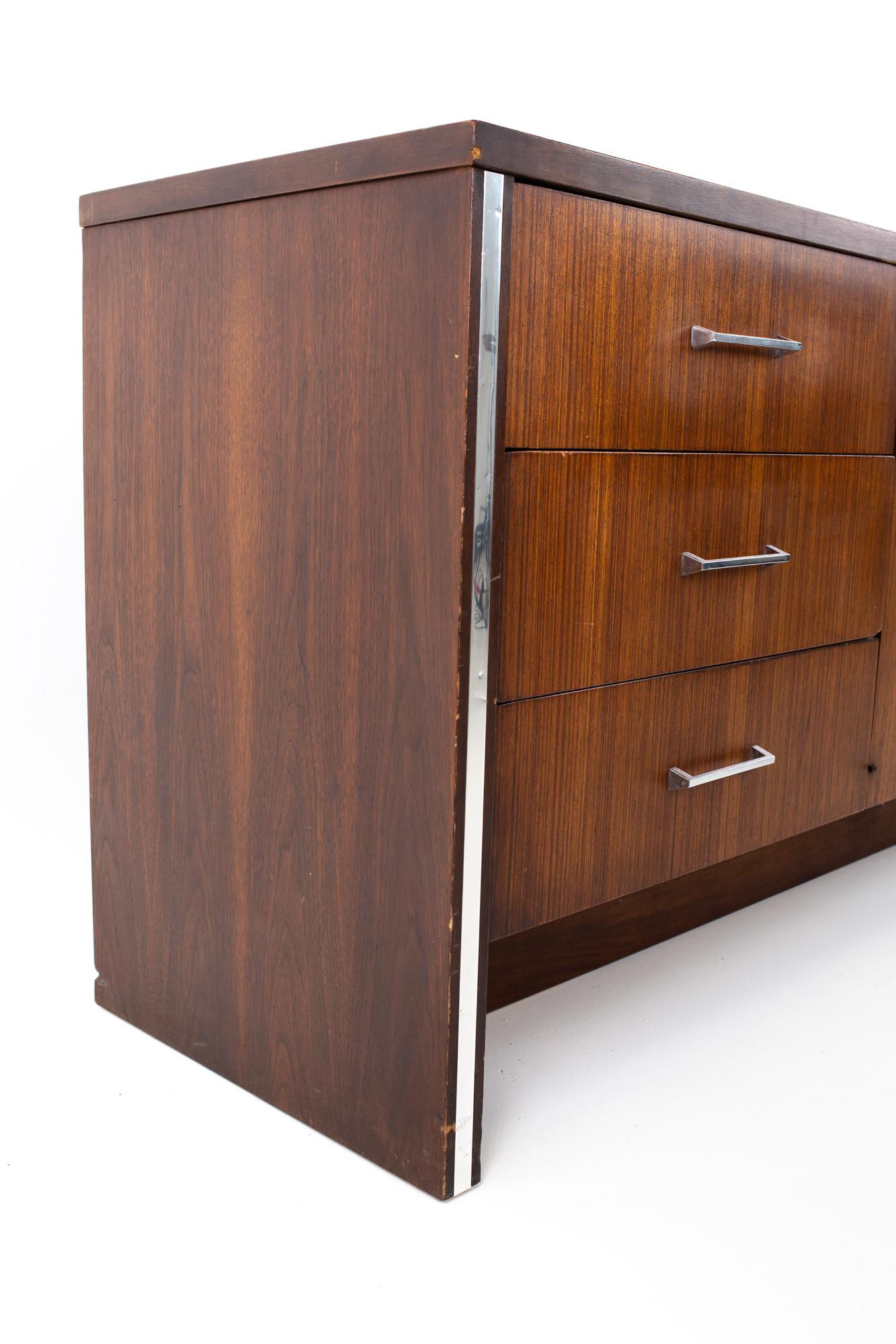 Mid-Century Modern Broyhill Premier Mid Century Walnut and Chrome 9 Drawer Lowboy Dresser