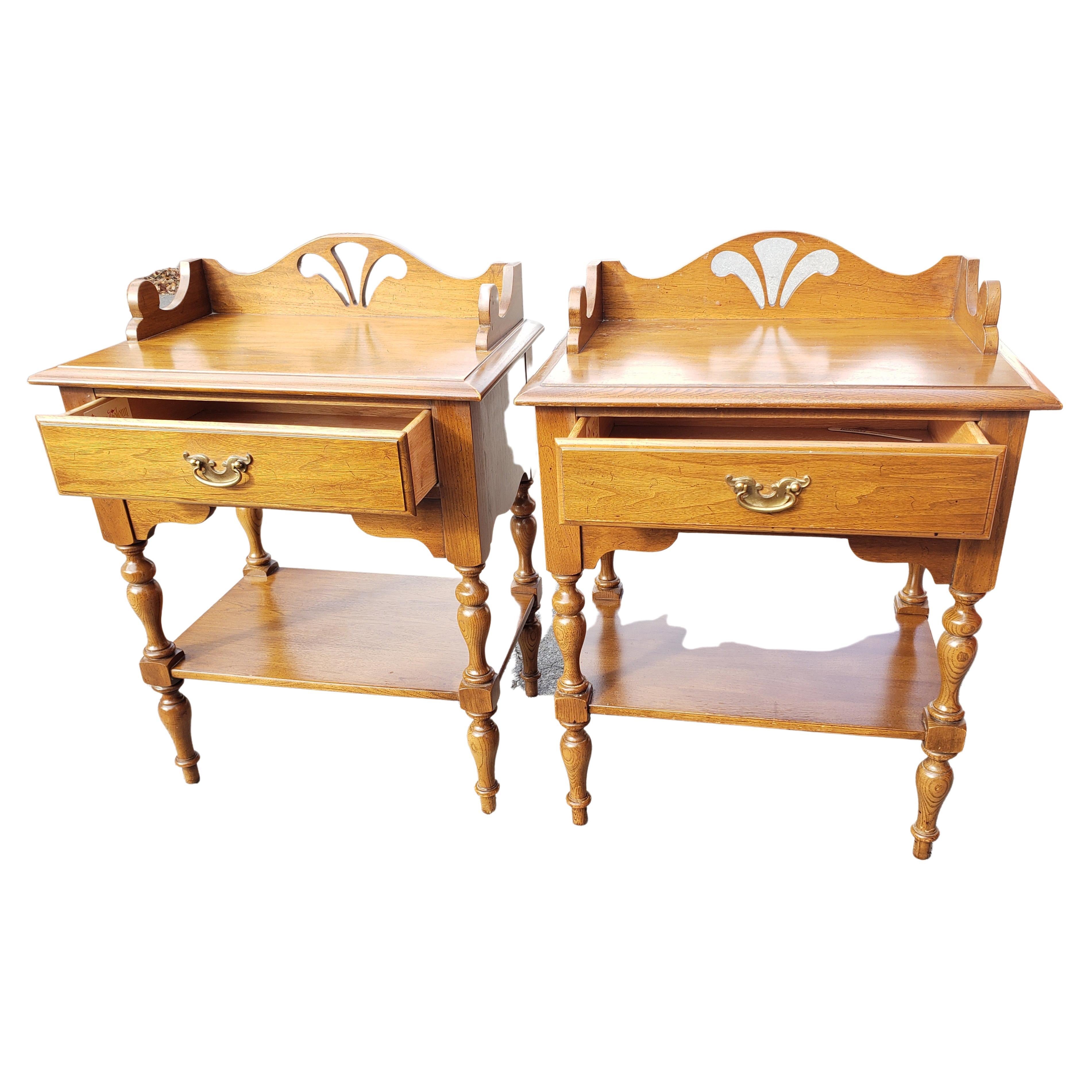 20th Century Broyhill Premier Penn Colony Nightstands End Side Tables, Circa 1970s, a Pair For Sale