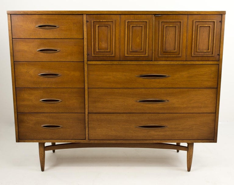 Broyhill Premier Sculptra Magna Mid Century 8 Drawer Highboy Dresser at