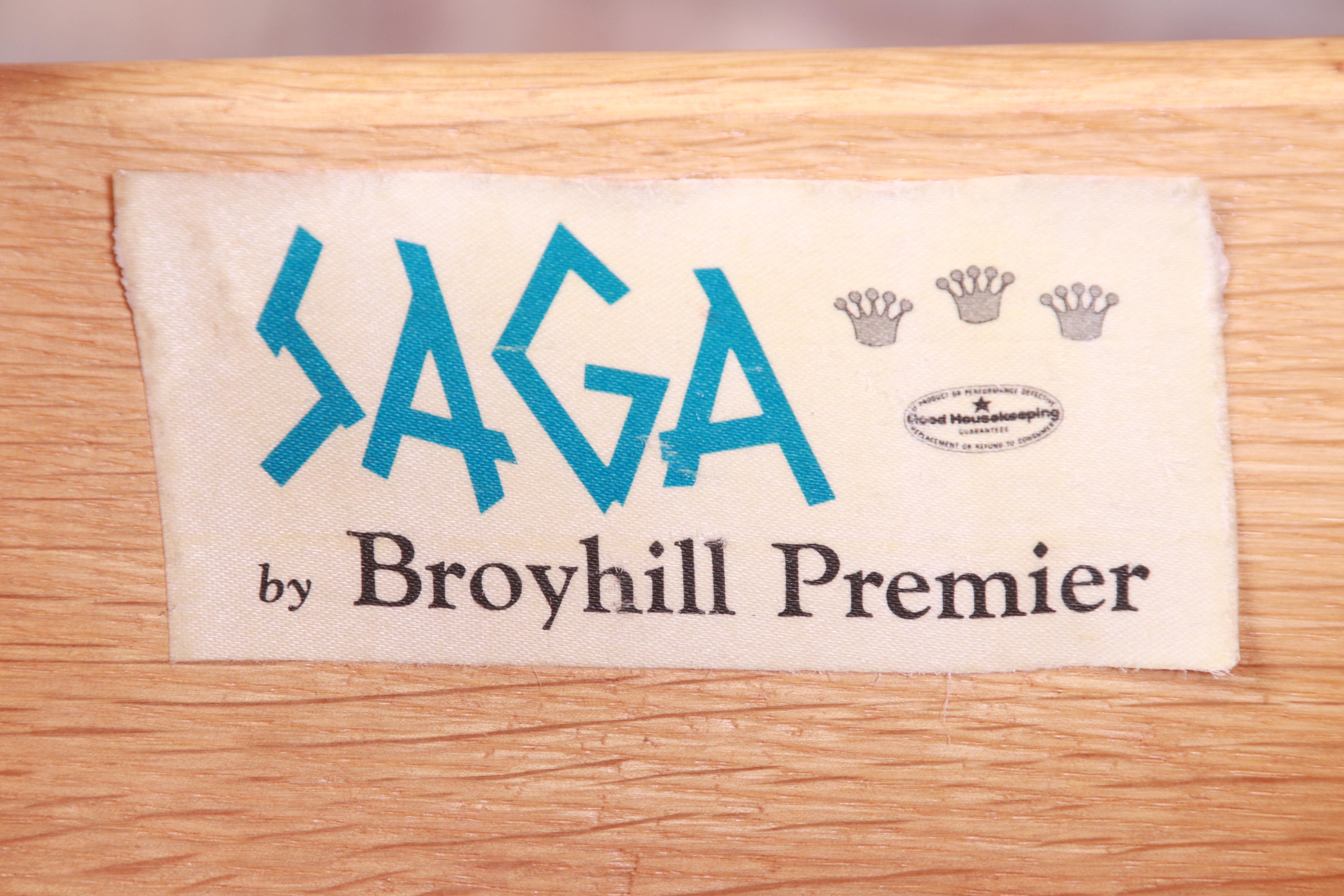 Broyhill Saga Mid-Century Modern Walnut Triple Dresser or Credenza, Refinished 11