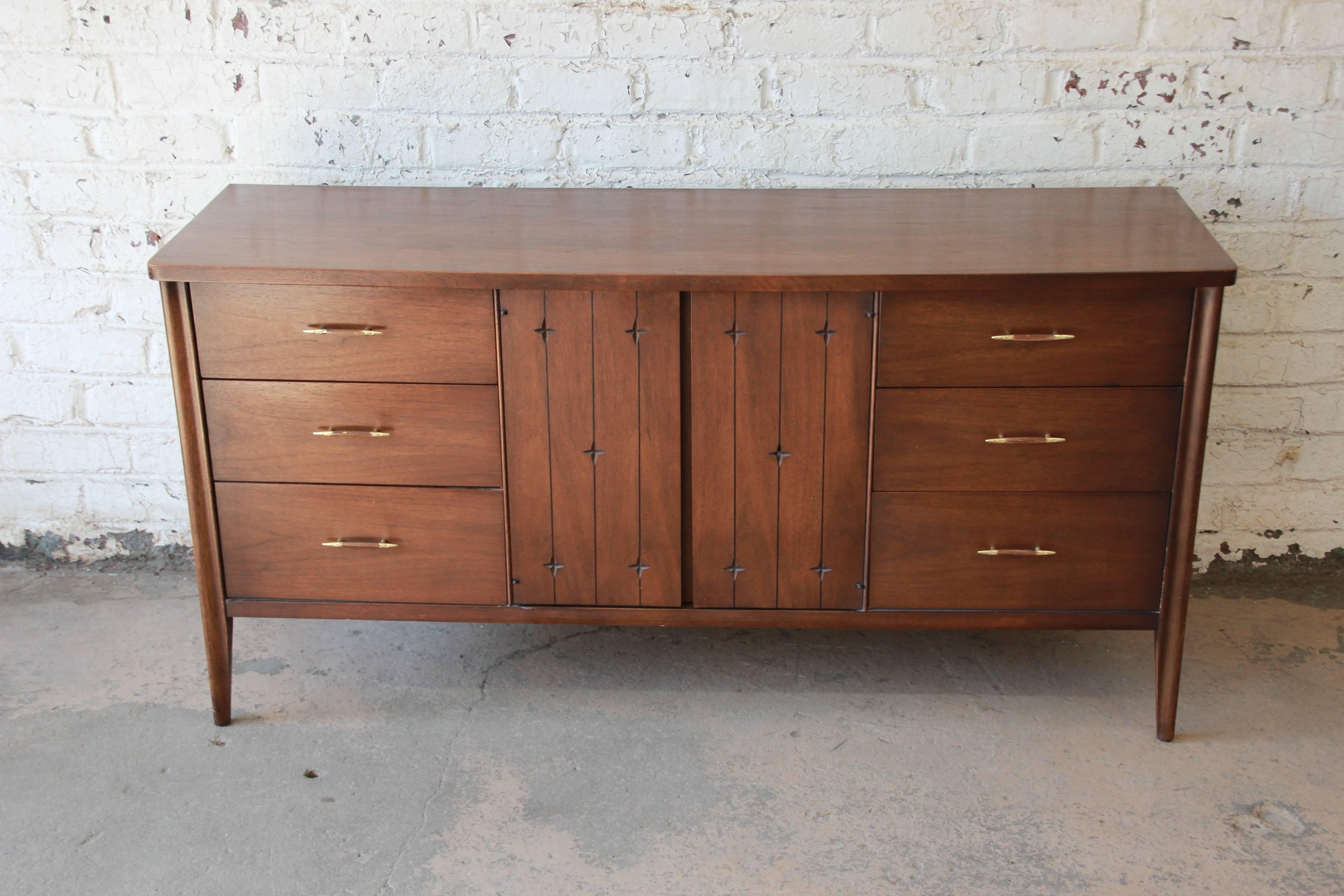Broyhill Saga Mid-Century Modern Walnut Triple Dresser or Credenza, 1960s In Excellent Condition In South Bend, IN