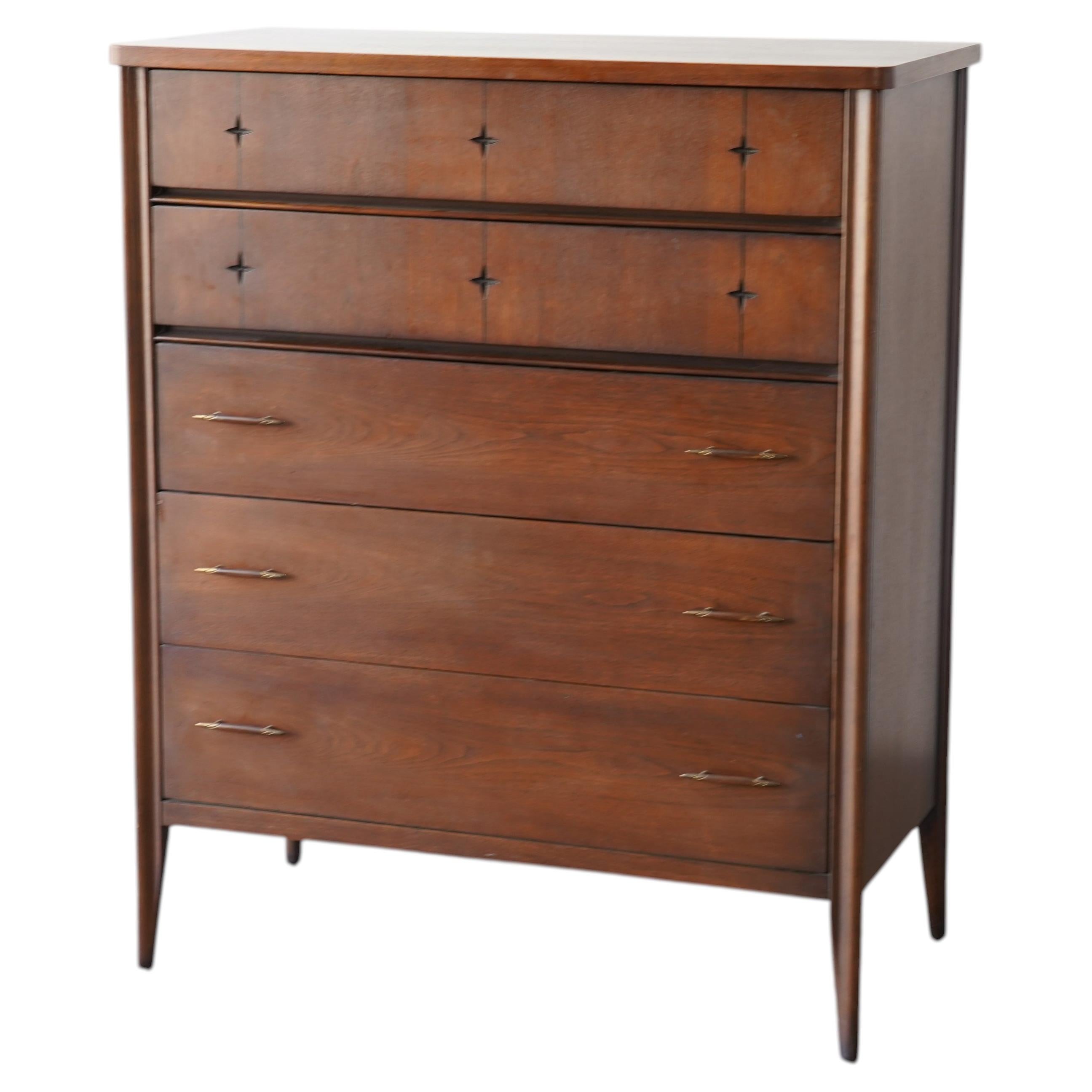 Broyhill Saga Mid-Century Nussbaum Highboy Kommode
