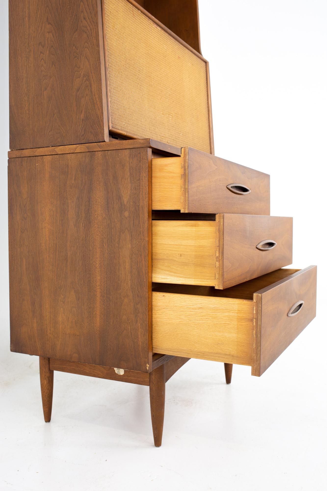Wood Broyhill Sculptra Brutalist Mid Century Bar Buffet and Hutch