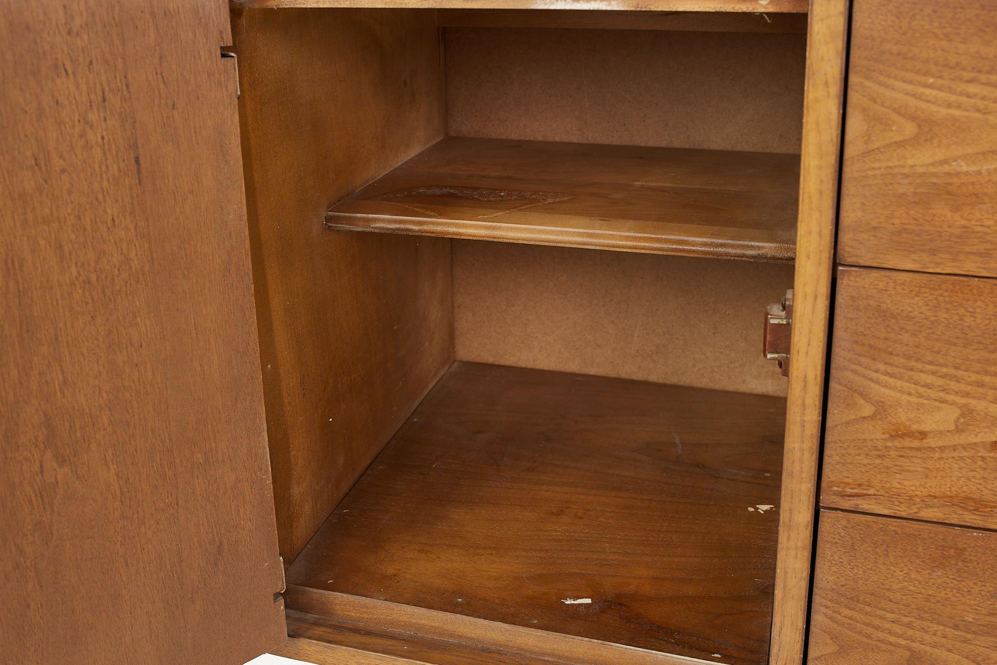 Broyhill Sculptra Brutalist Mid Century Walnut Credenza 2